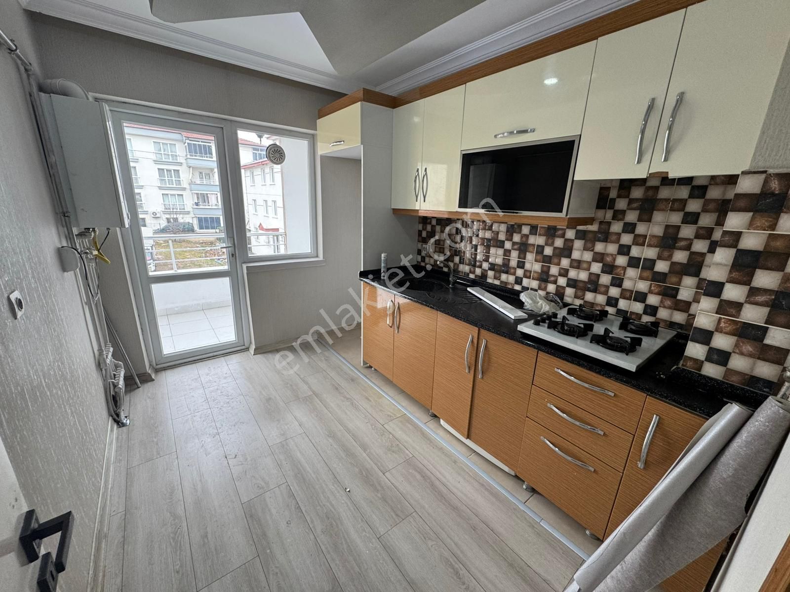 Sym'den Tandoğan Mh Ara K. Ön C. Ulaşıma Yakın Yapılı 3+1daire!!