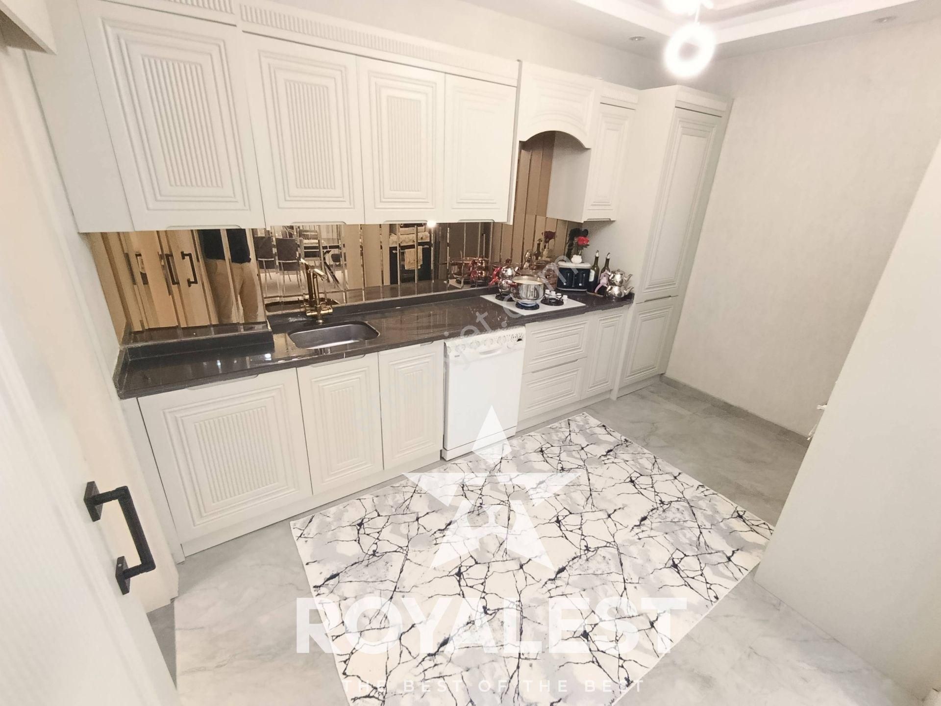 Royalest'ten Mavikent Merkezi Konumunda Bakımlı İskanlı 2.5+1