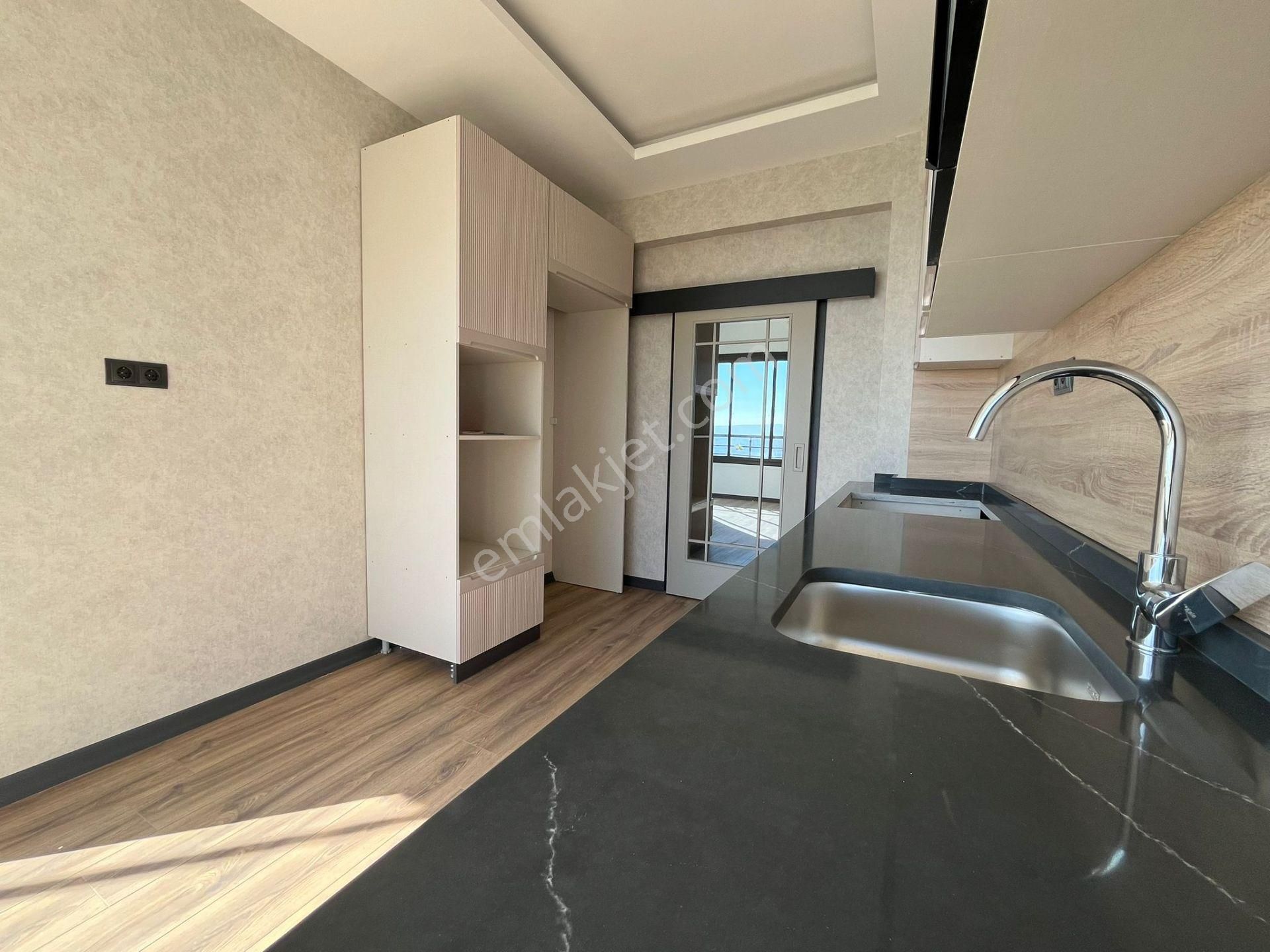 Sitede Katta Yerden Isıtma Geniş 2+1 Cam Balkon Ankastre Mevcut - Görsel 5