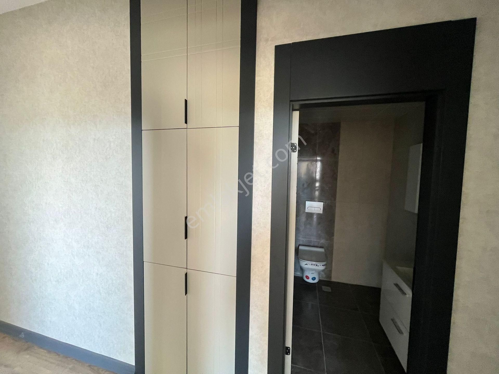 Sitede Katta Yerden Isıtma Geniş 2+1 Cam Balkon Ankastre Mevcut - Görsel 14