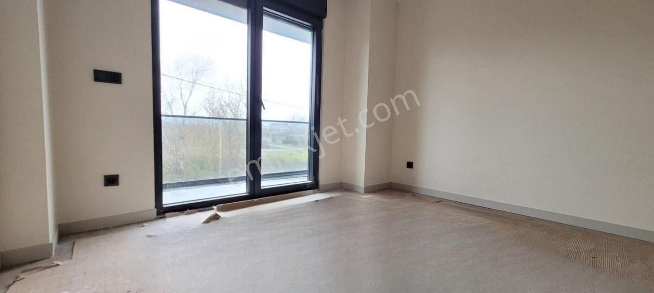 Sahil Tarafı Ahmetli Üsküdar Cd Yakın Müstakil 4+1 Havuzlu Villa - Görsel 17