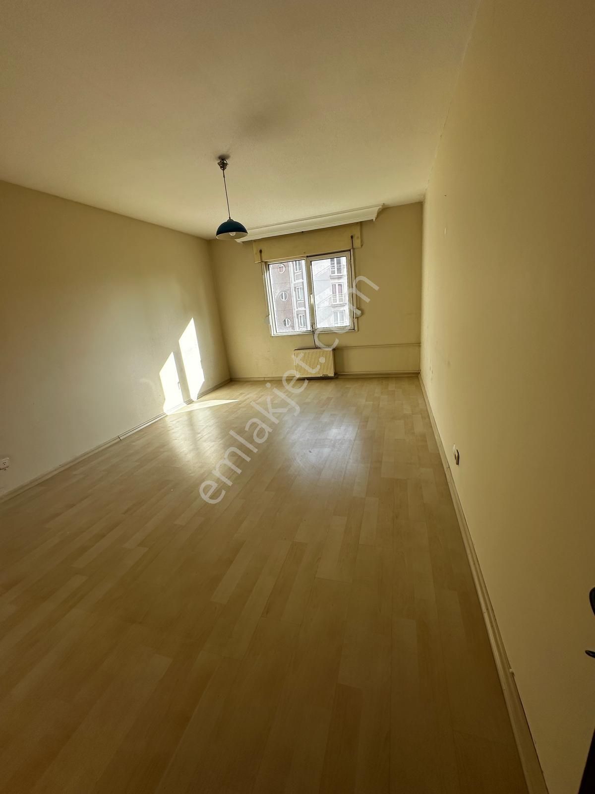 Bizimkent Emlak Bankası Konutları A06 Blok Güney Cepheli 2+1 - Görsel 11