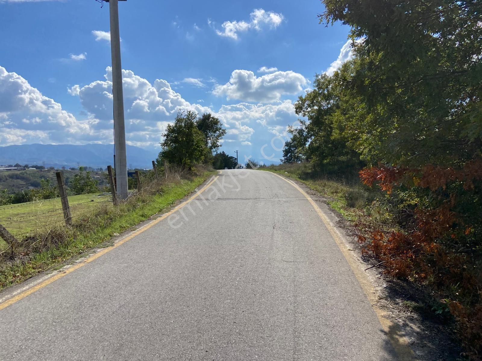 Hicriye Köyünde Düzce Yoluna Yakın Yatırıma Uygun Satılık Tarla - Görsel 4