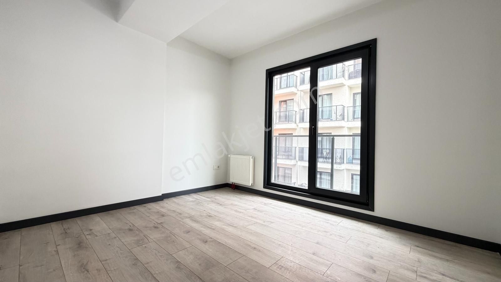 Talatpaşa Mari Vadi Evlerinde 3+1 Kiralık Daire Metrobüse 6dk - Görsel 8