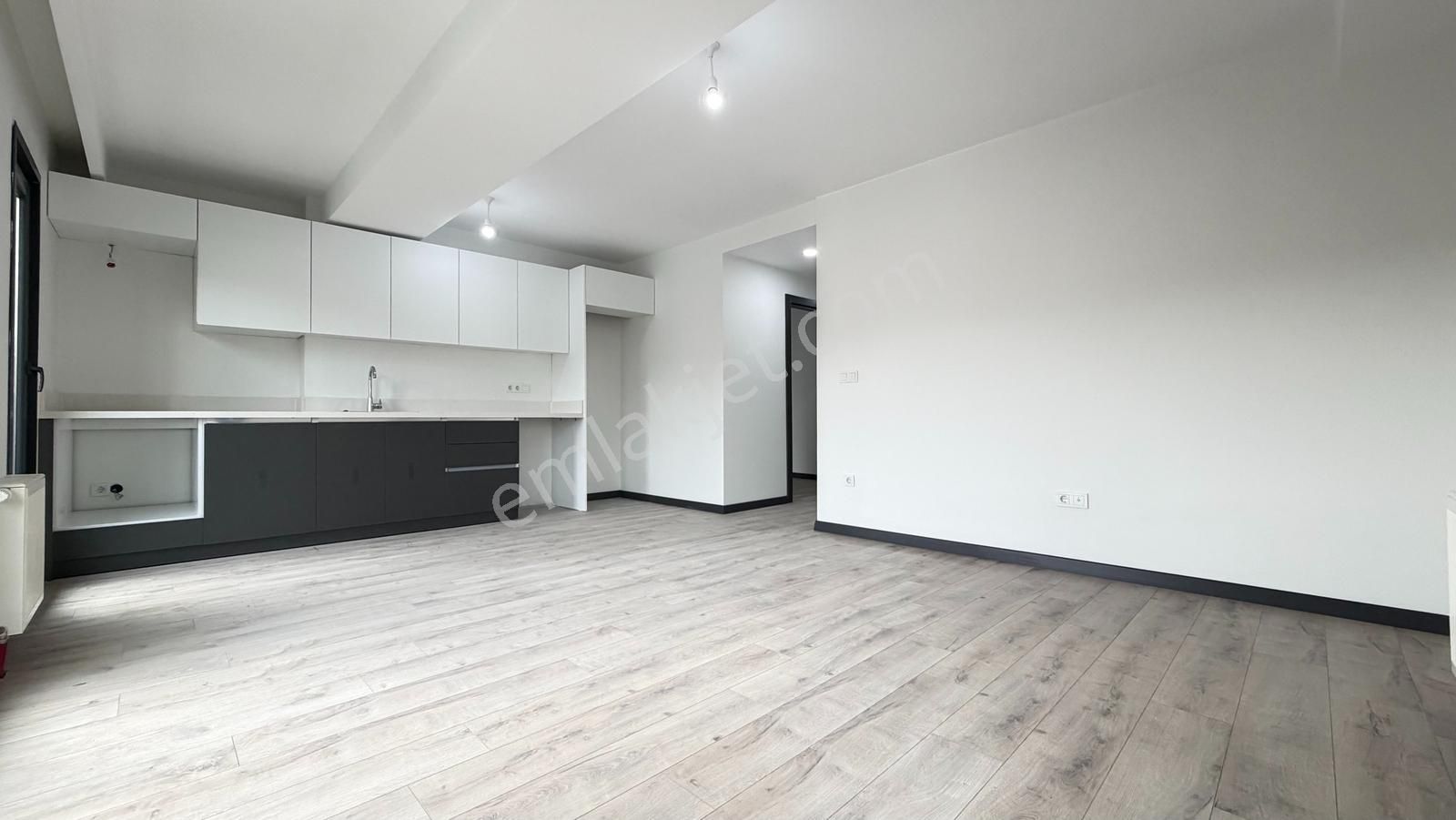 Talatpaşa Mari Vadi Evlerinde 3+1 Kiralık Daire Metrobüse 6dk - Görsel 6