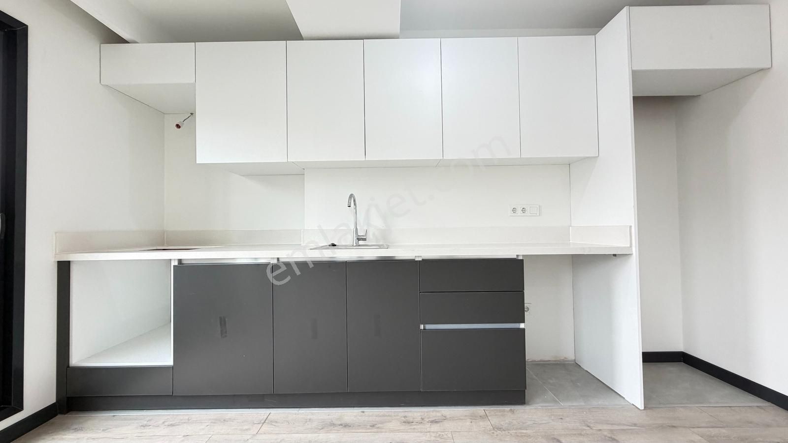 Talatpaşa Mari Vadi Evlerinde 3+1 Kiralık Daire Metrobüse 6dk - Görsel 7