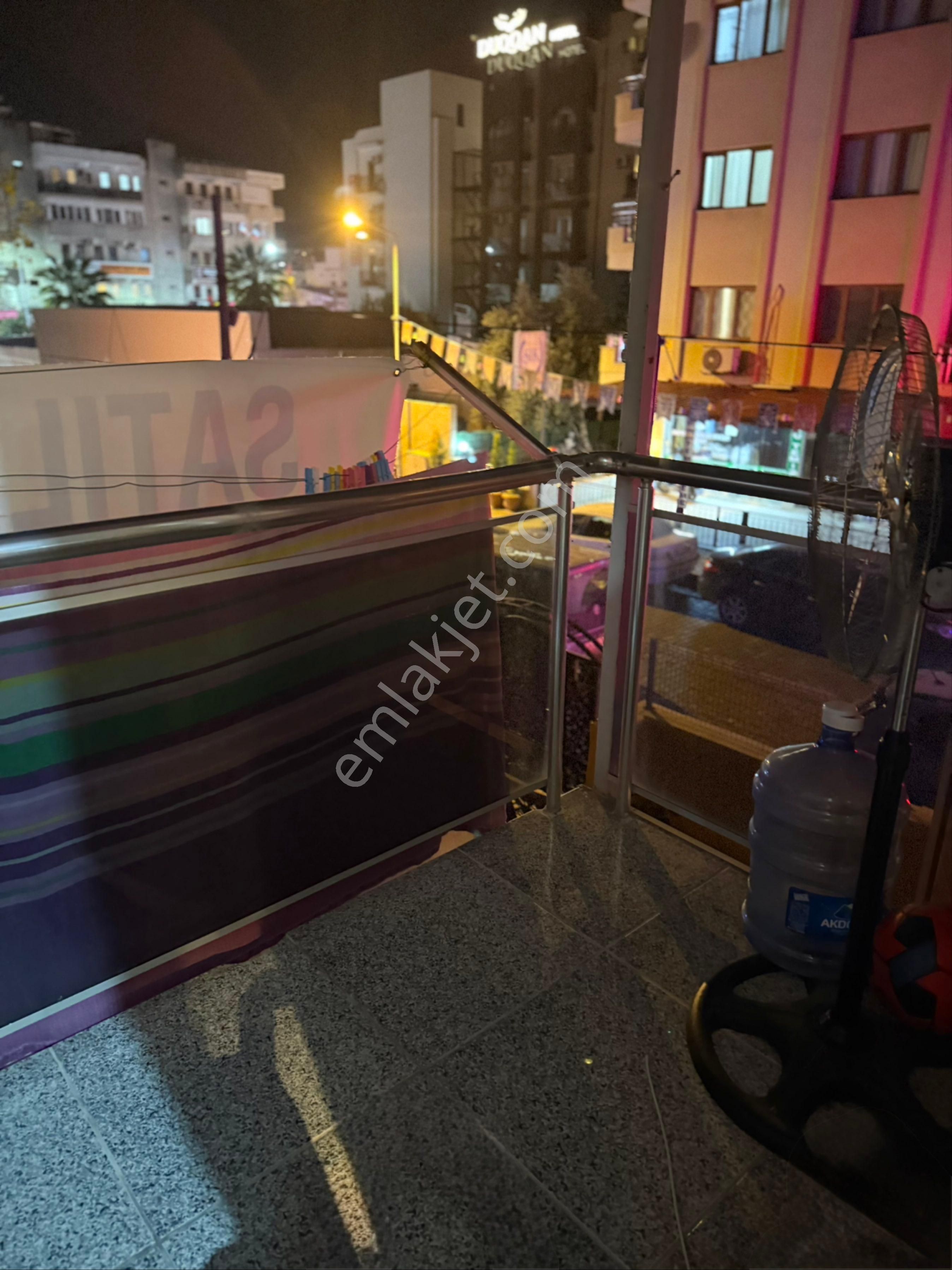 Kuşadası Merkezde 1+1 Asansörlü Satılık Daire - Görsel 19