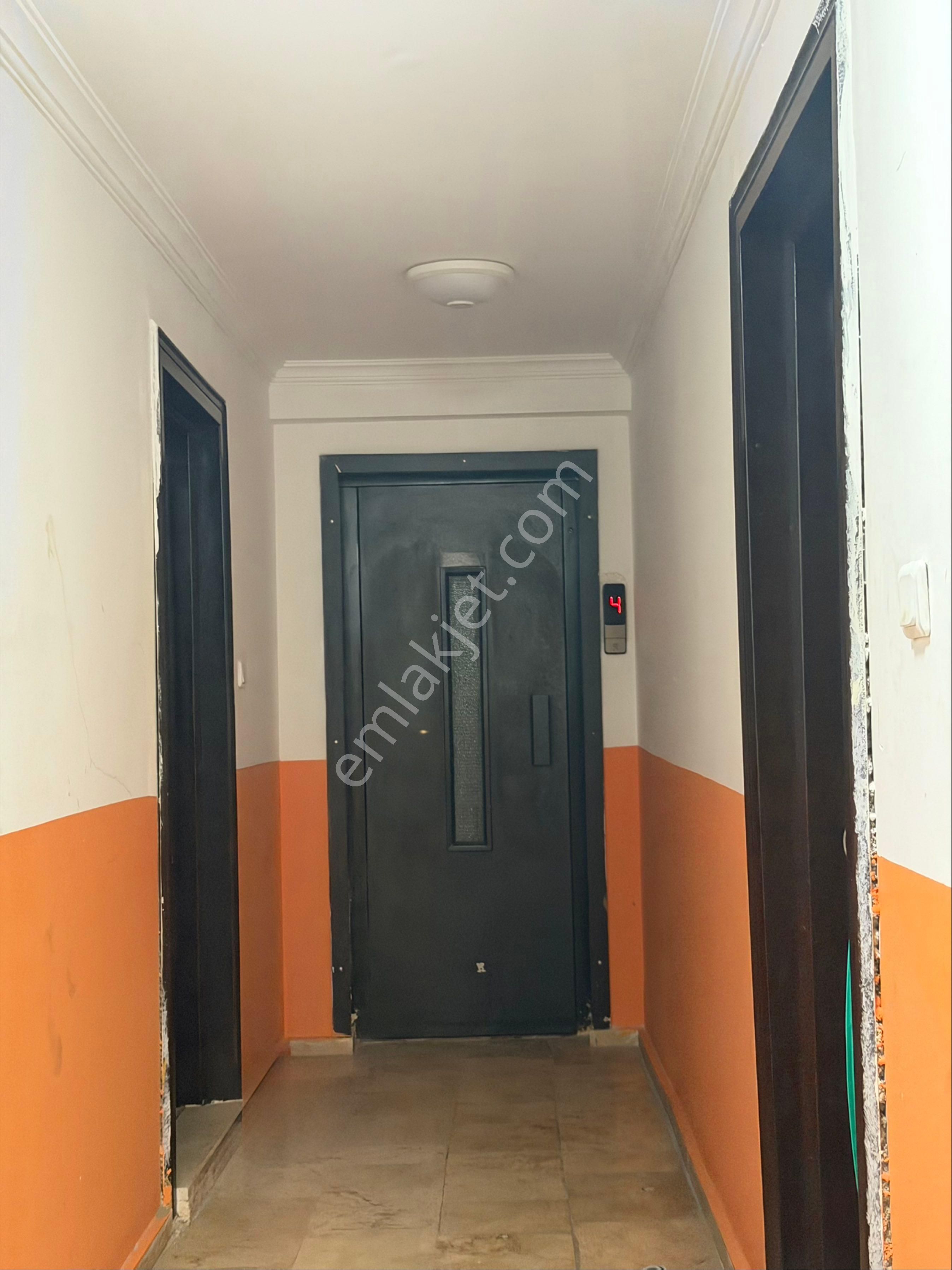 Kuşadası Merkezde 1+1 Asansörlü Satılık Daire - Görsel 23