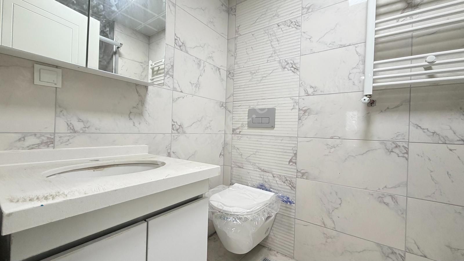 Talatpaşa Mari Vadi Evlerinde 2+1 Satılık Daire Metrobüse 6dk - Görsel 3