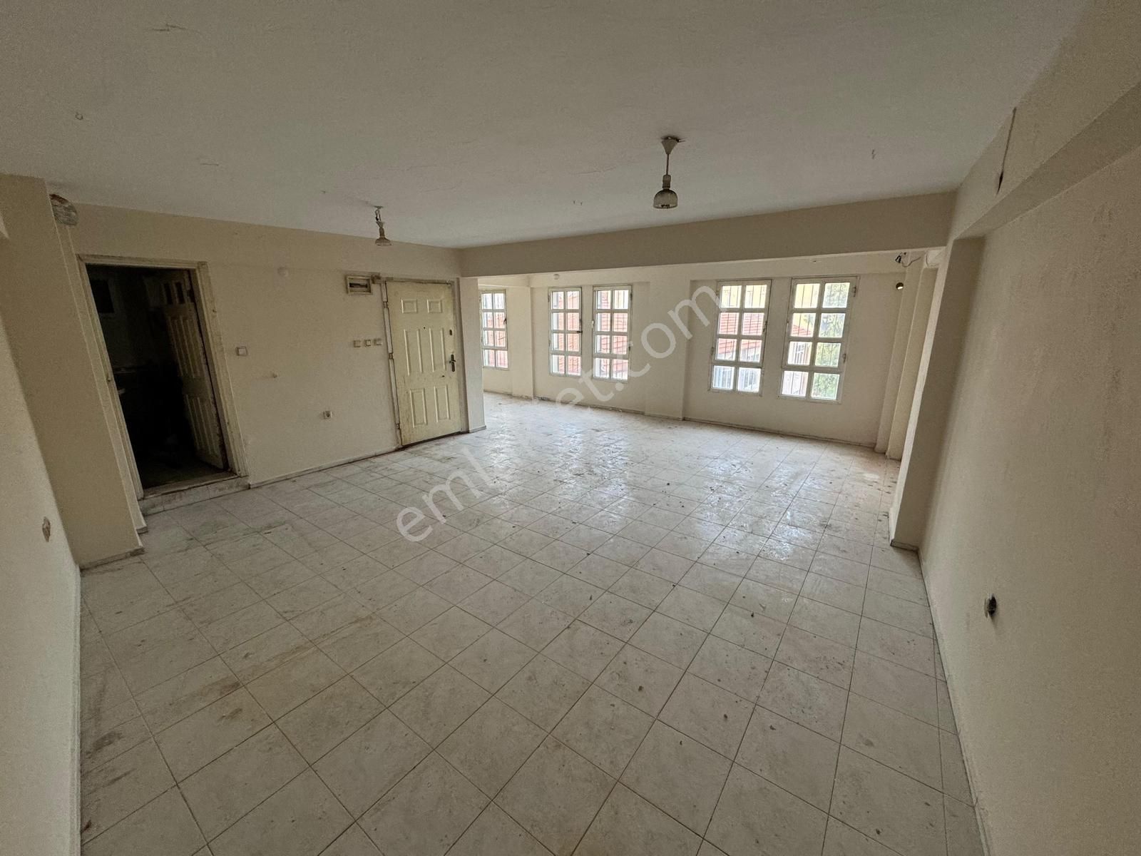 Çankaya Kemeraltında Kiralık İş Yeri