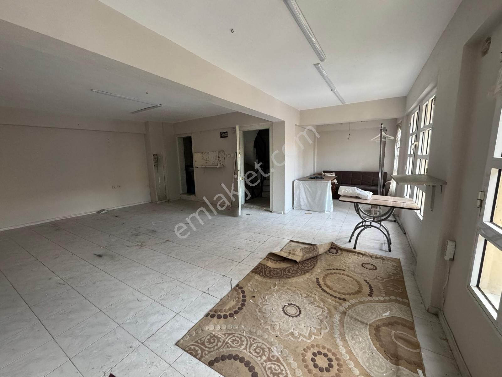 Çankaya Kemeraltında Kiralık İş Yeri - Görsel 5