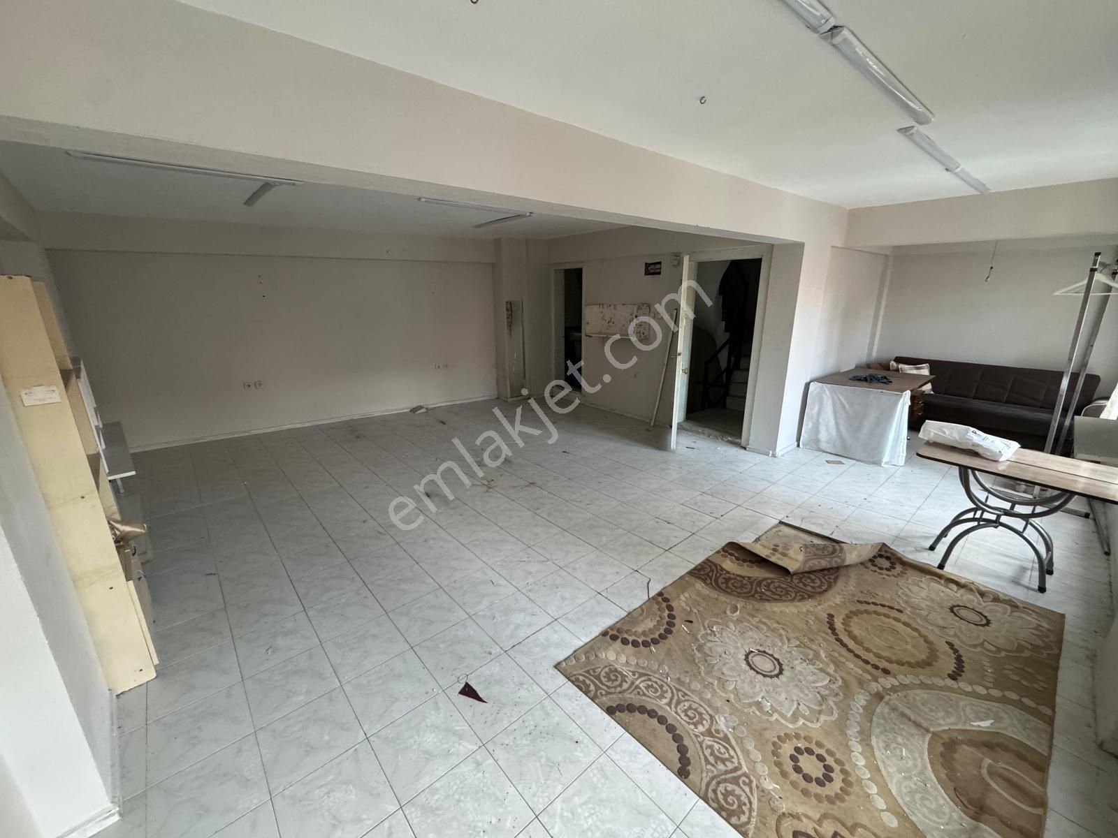 Çankaya Kemeraltında Kiralık İş Yeri - Görsel 9