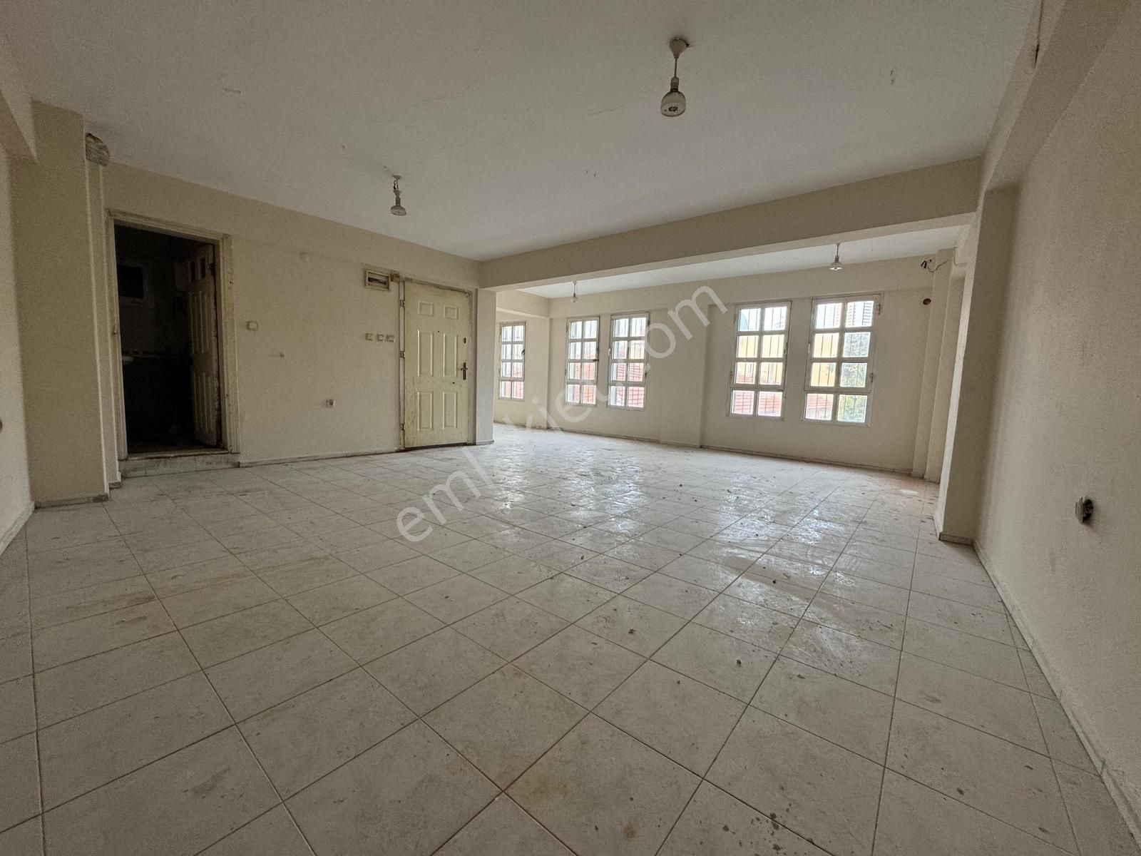 Çankaya Kemeraltında Kiralık İş Yeri - Görsel 3