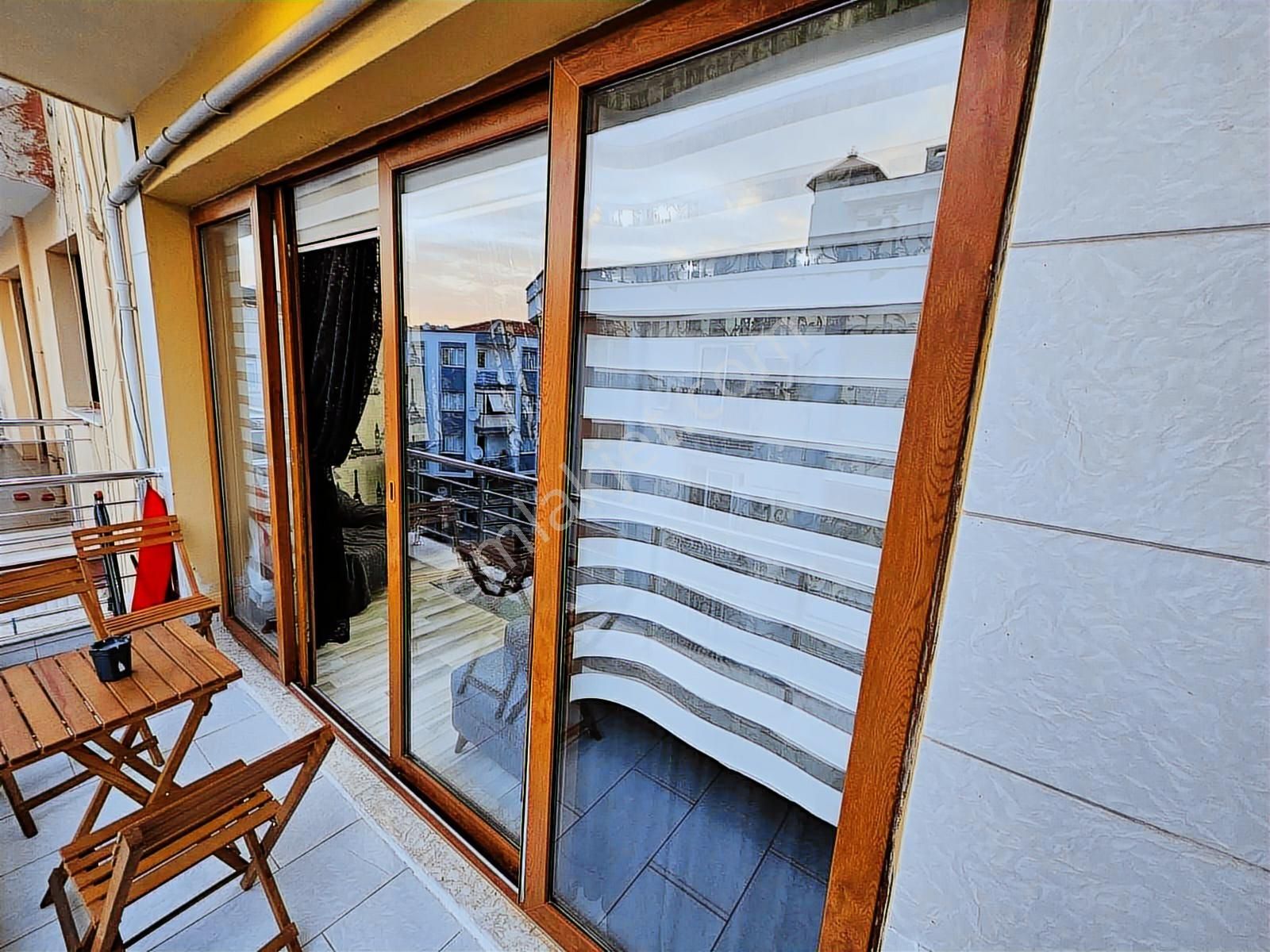 Balçova Merkez Metro Yanında Tadilatlı Eşyalı Kiralık 2+1 Daire - Görsel 2