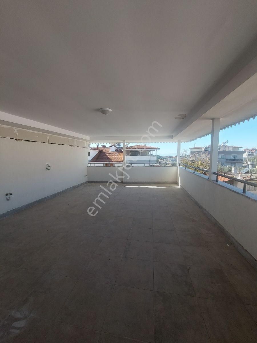 Sarılar Merkezde Kiralık 2 Adet 4+1 Dubleks Daire