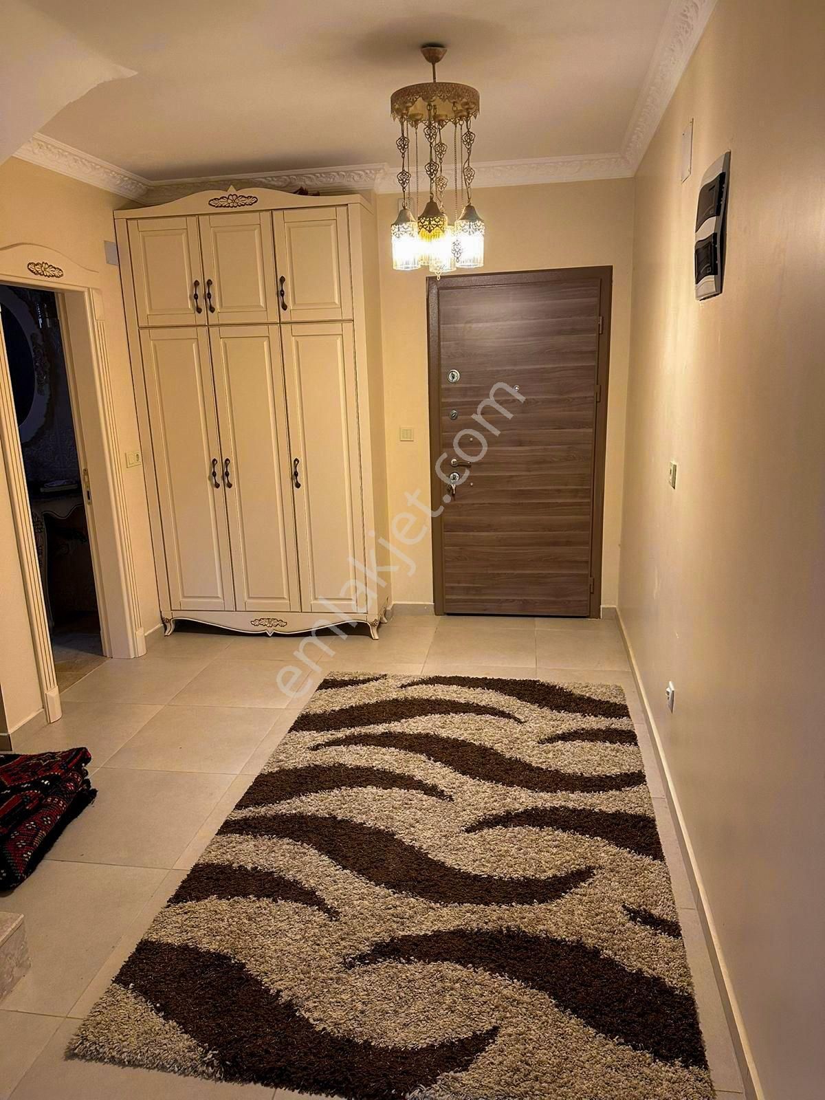 A'dan 700m2 Arsa Üzerinde Çift Girişli Eşyalı 5+2 Müstakil Villa - Görsel 9