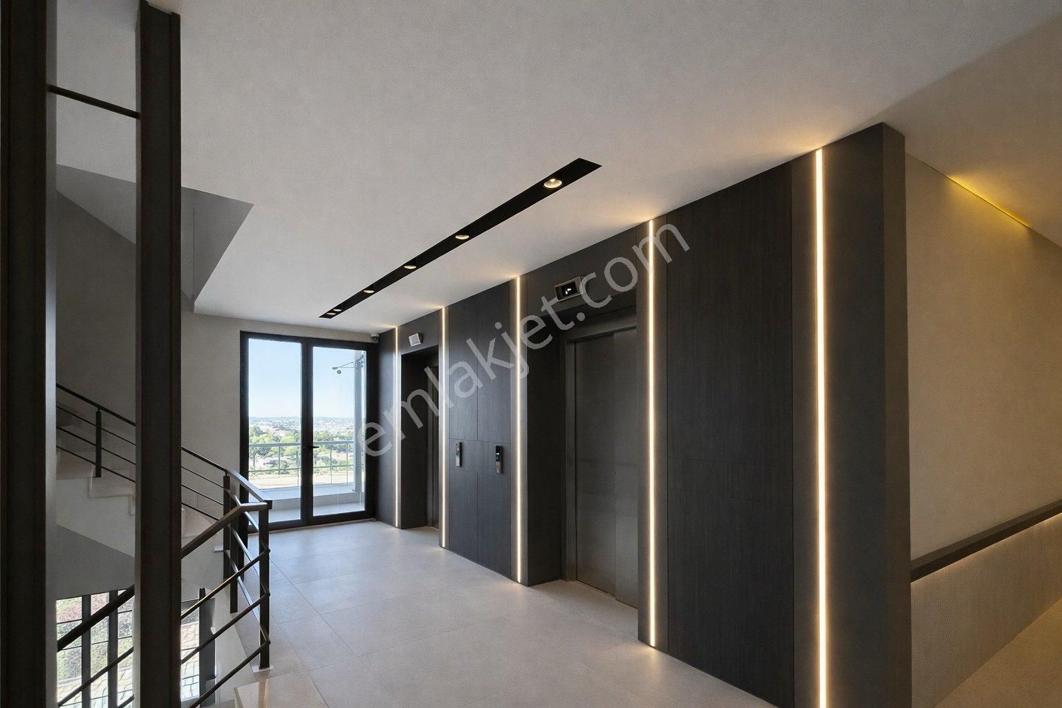 Havuzlu Site İçinde Kiralık Sıfır 1+1 Döşemealtı Dev. Has. Yanı - Görsel 10