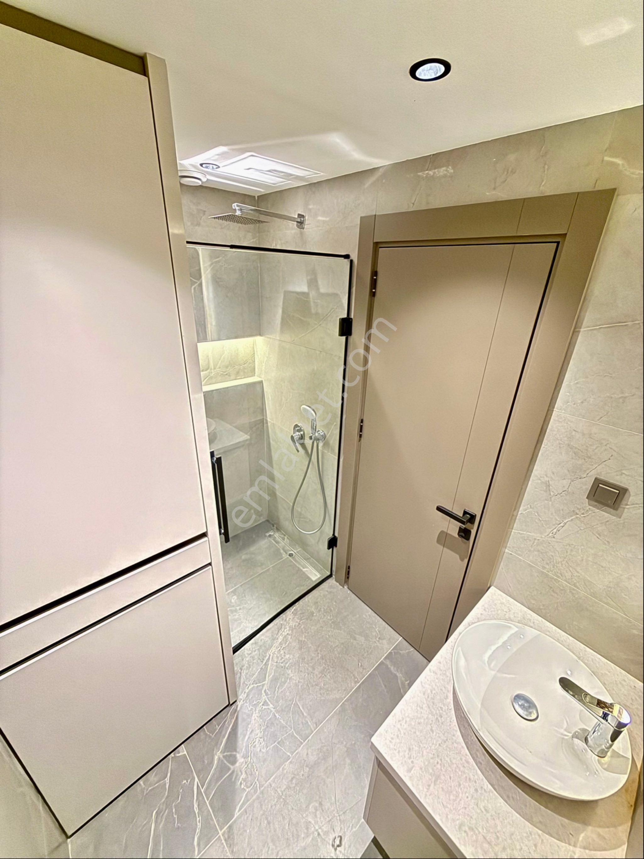 Havuzlu Site İçinde Kiralık Sıfır 1+1 Döşemealtı Dev. Has. Yanı - Görsel 24