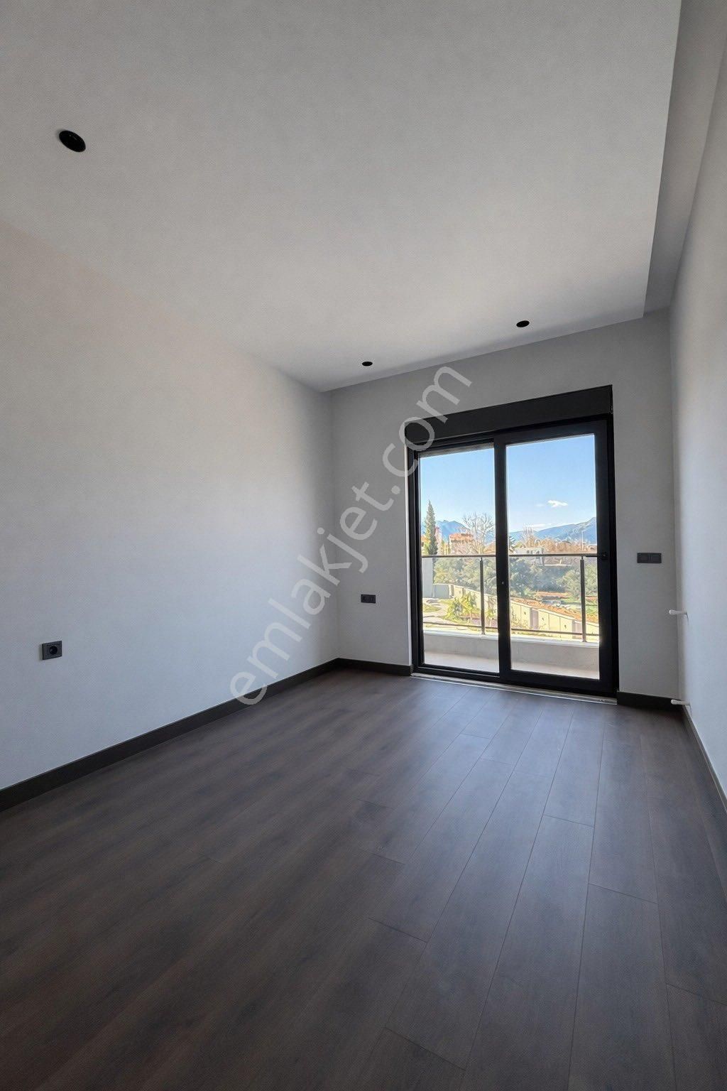 Havuzlu Site İçinde Kiralık Sıfır 1+1 Döşemealtı Dev. Has. Yanı - Görsel 22