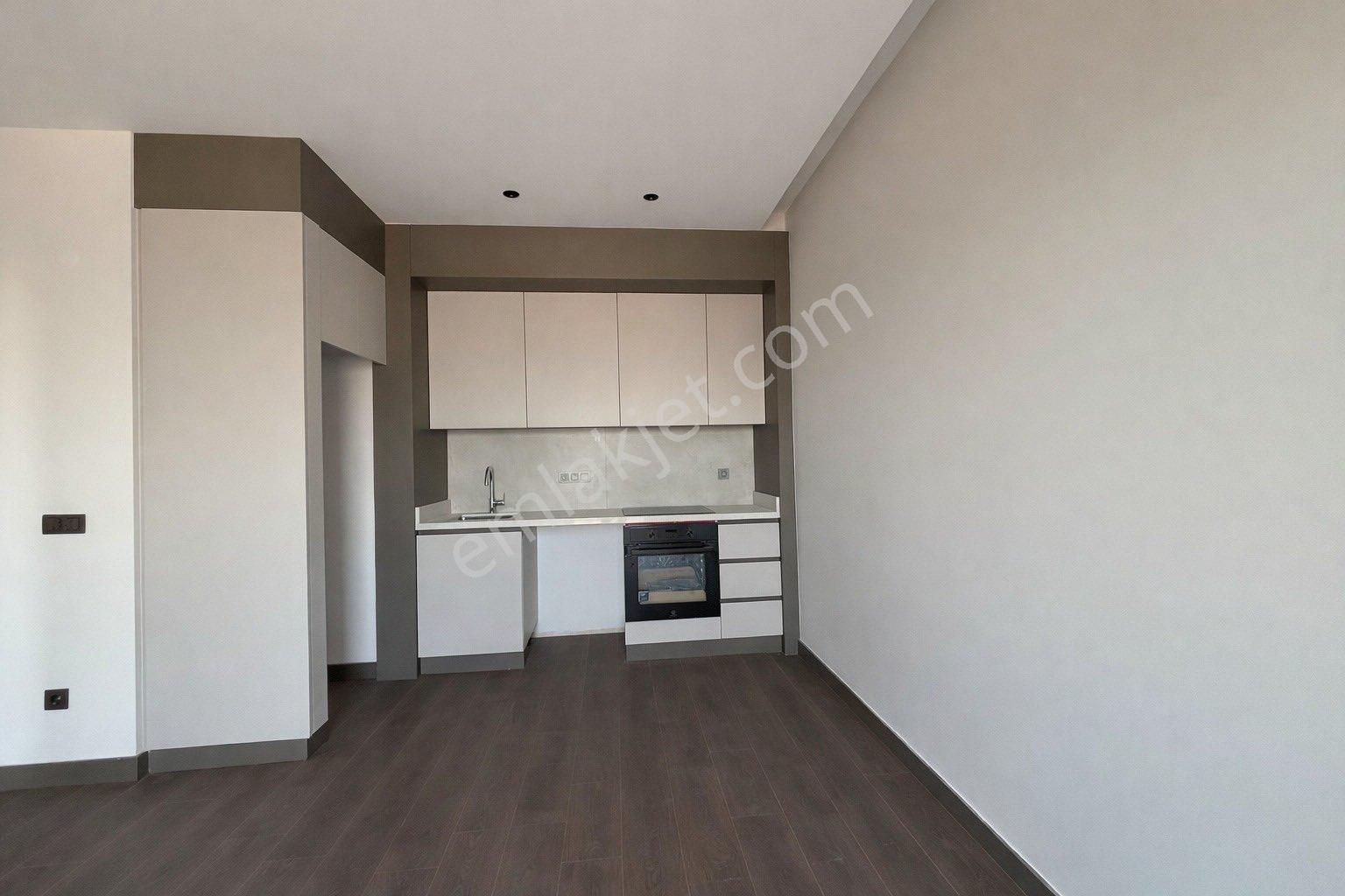 Havuzlu Site İçinde Kiralık Sıfır 1+1 Döşemealtı Dev. Has. Yanı - Görsel 18