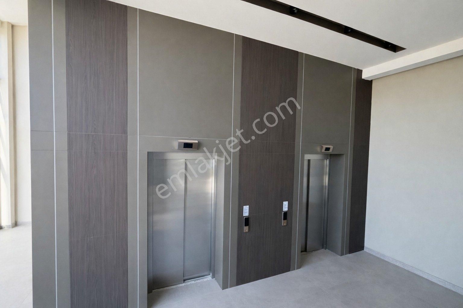 Havuzlu Site İçinde Kiralık Sıfır 1+1 Döşemealtı Dev. Has. Yanı - Görsel 8