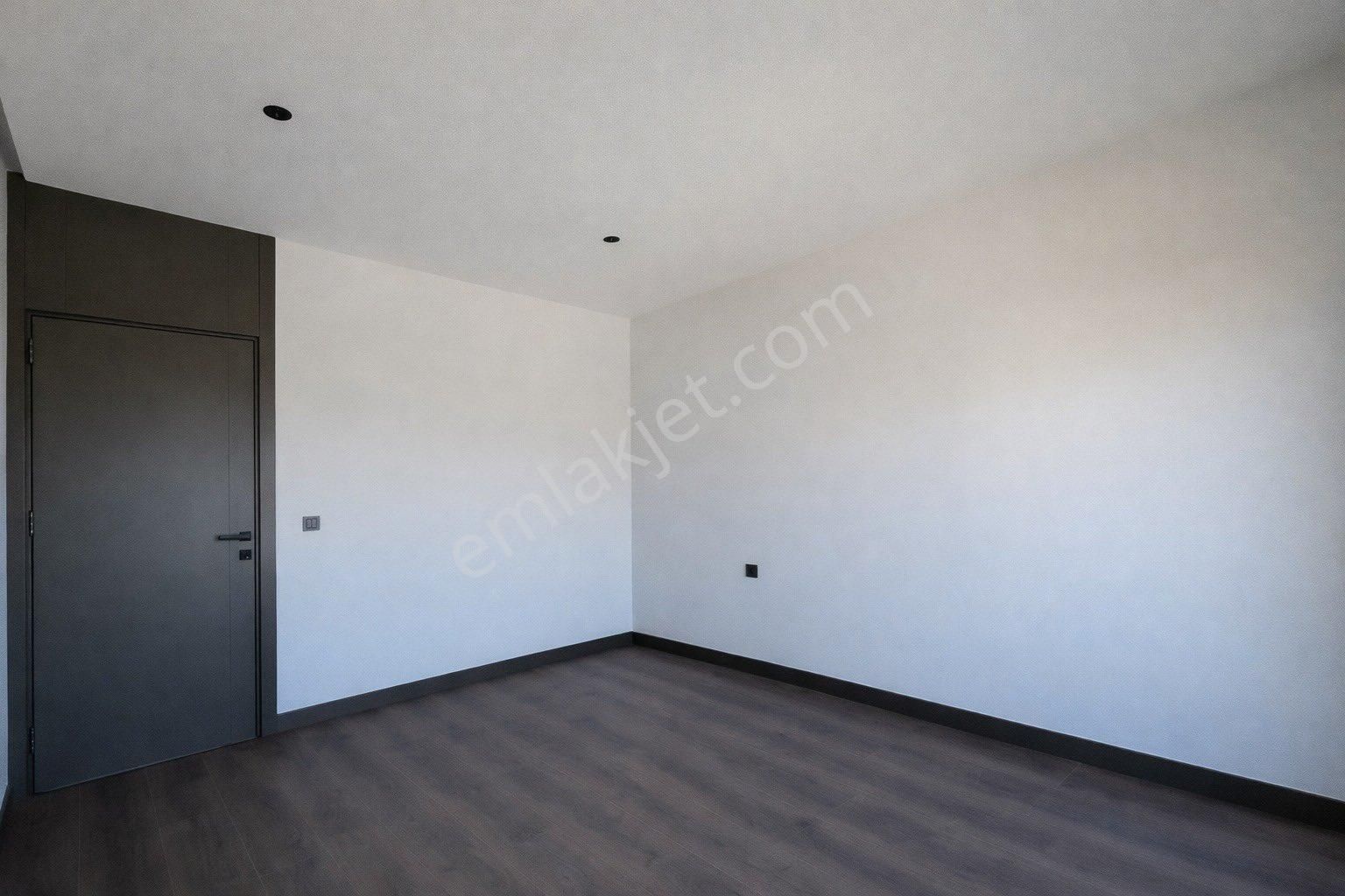 Havuzlu Site İçinde Kiralık Sıfır 1+1 Döşemealtı Dev. Has. Yanı - Görsel 21