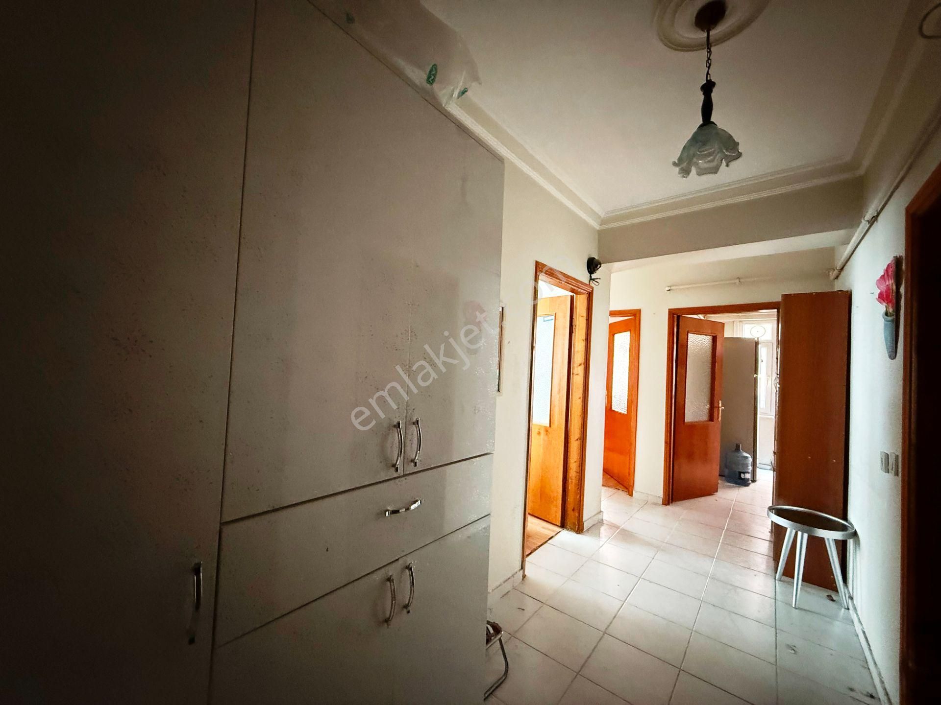 Cevahir Avm Yakınında 2001 Yapımı Kiracısız Ara Kat Satılık 2+1 - Görsel 20