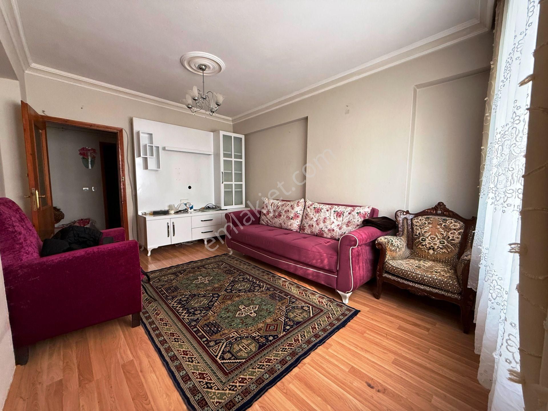 Cevahir Avm Yakınında 2001 Yapımı Kiracısız Ara Kat Satılık 2+1 - Görsel 4