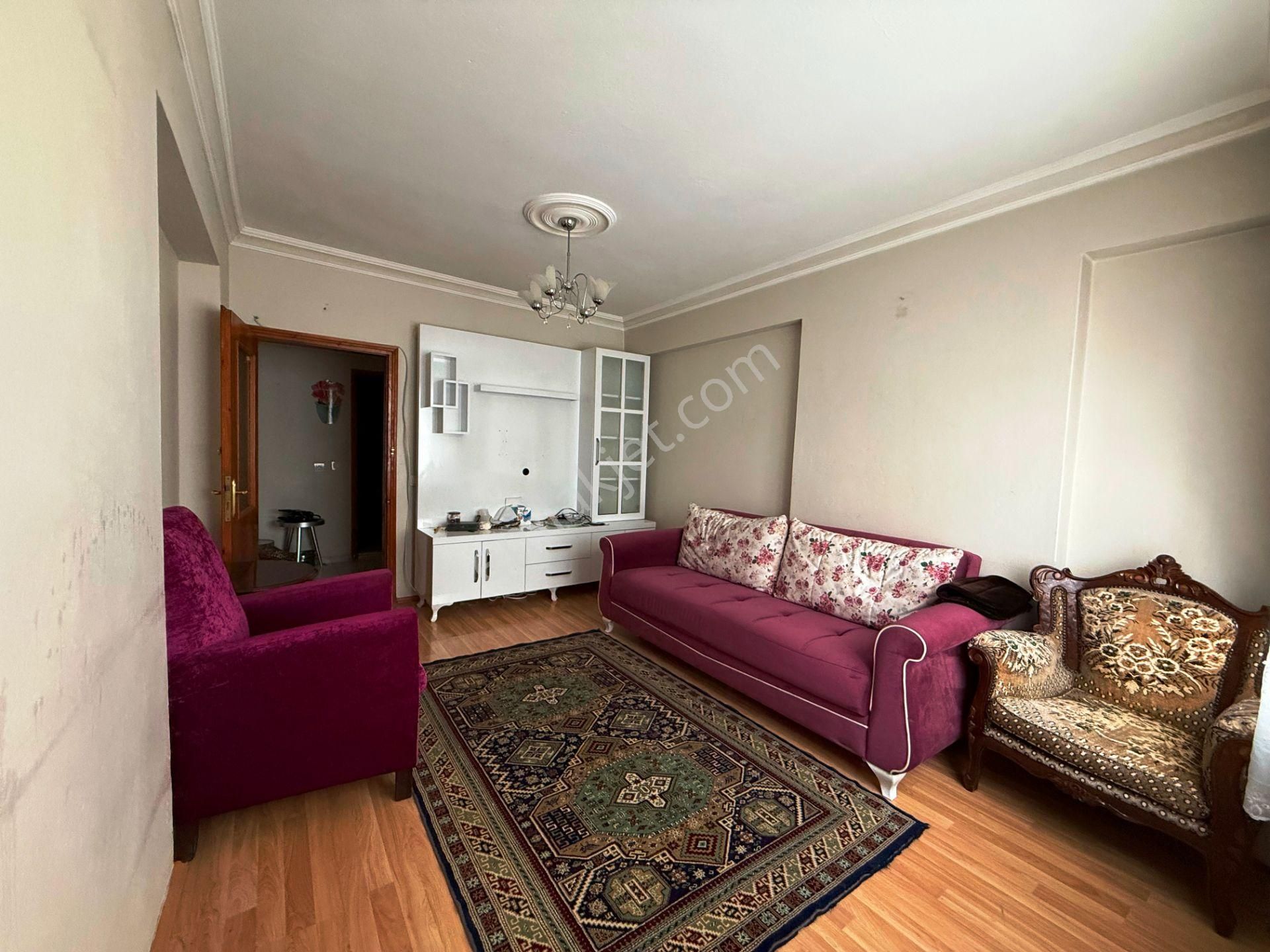 Cevahir Avm Yakınında 2001 Yapımı Kiracısız Ara Kat Satılık 2+1 - Görsel 7