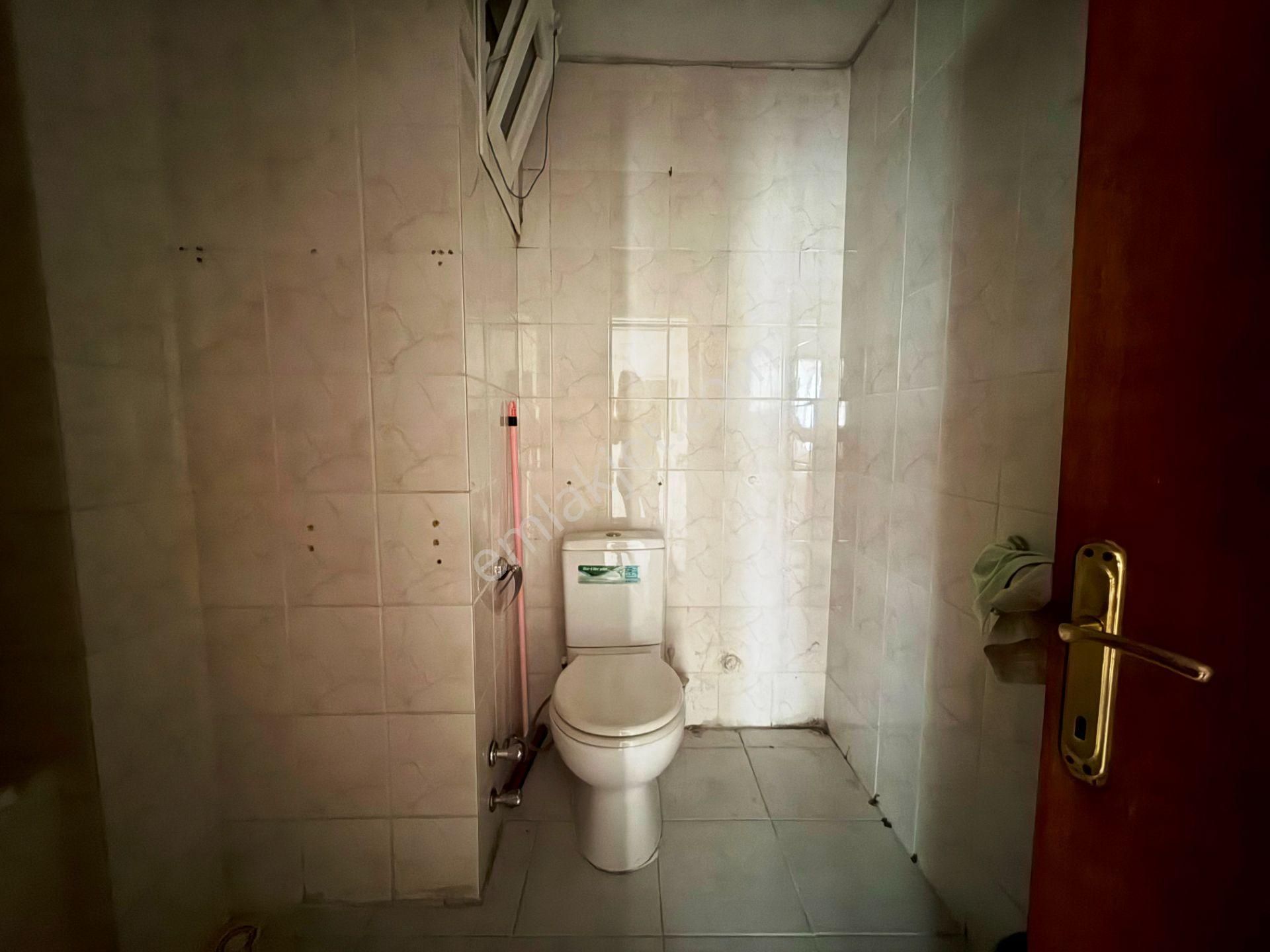 Cevahir Avm Yakınında 2001 Yapımı Kiracısız Ara Kat Satılık 2+1 - Görsel 24