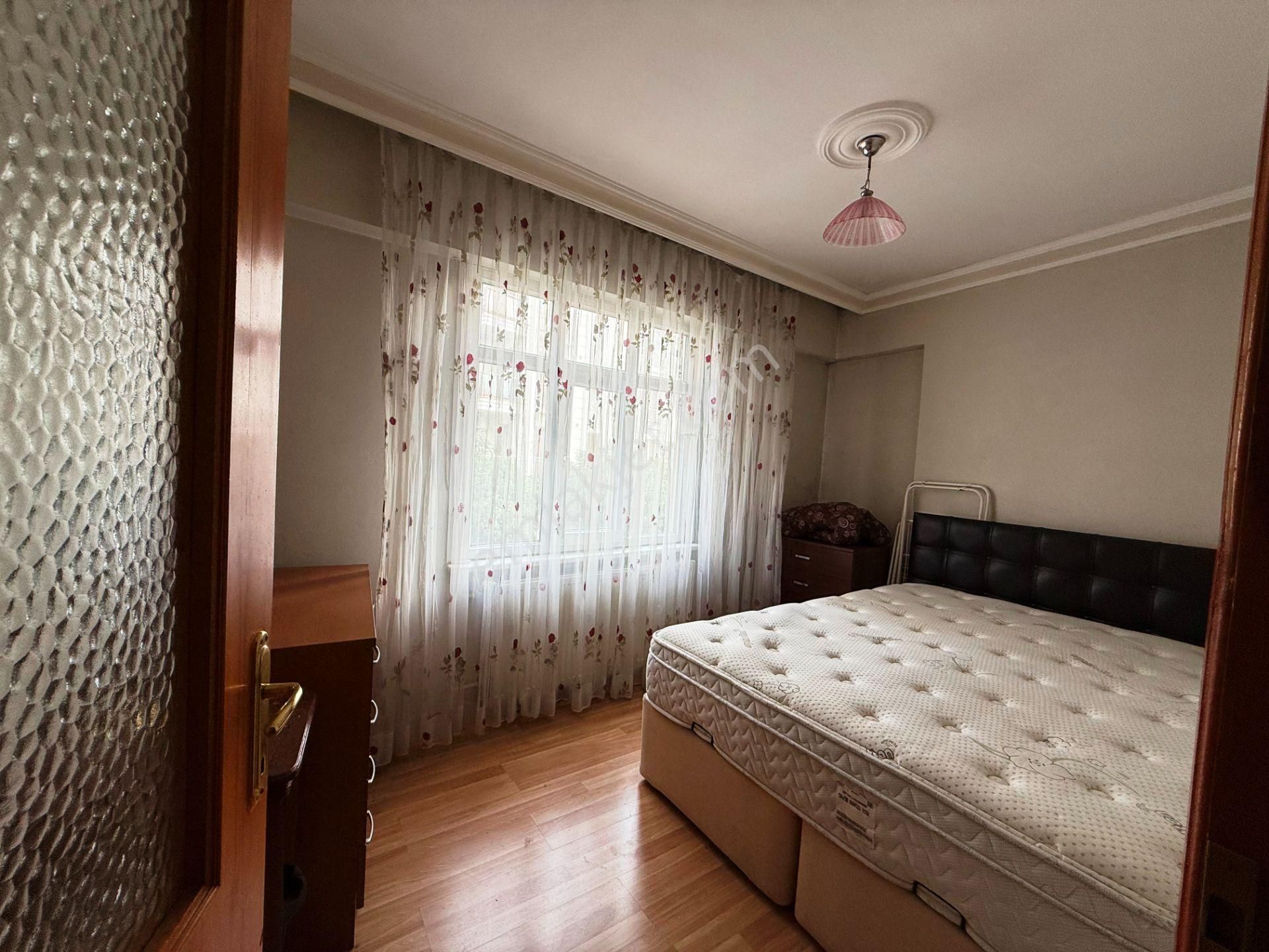 Cevahir Avm Yakınında 2001 Yapımı Kiracısız Ara Kat Satılık 2+1 - Görsel 12