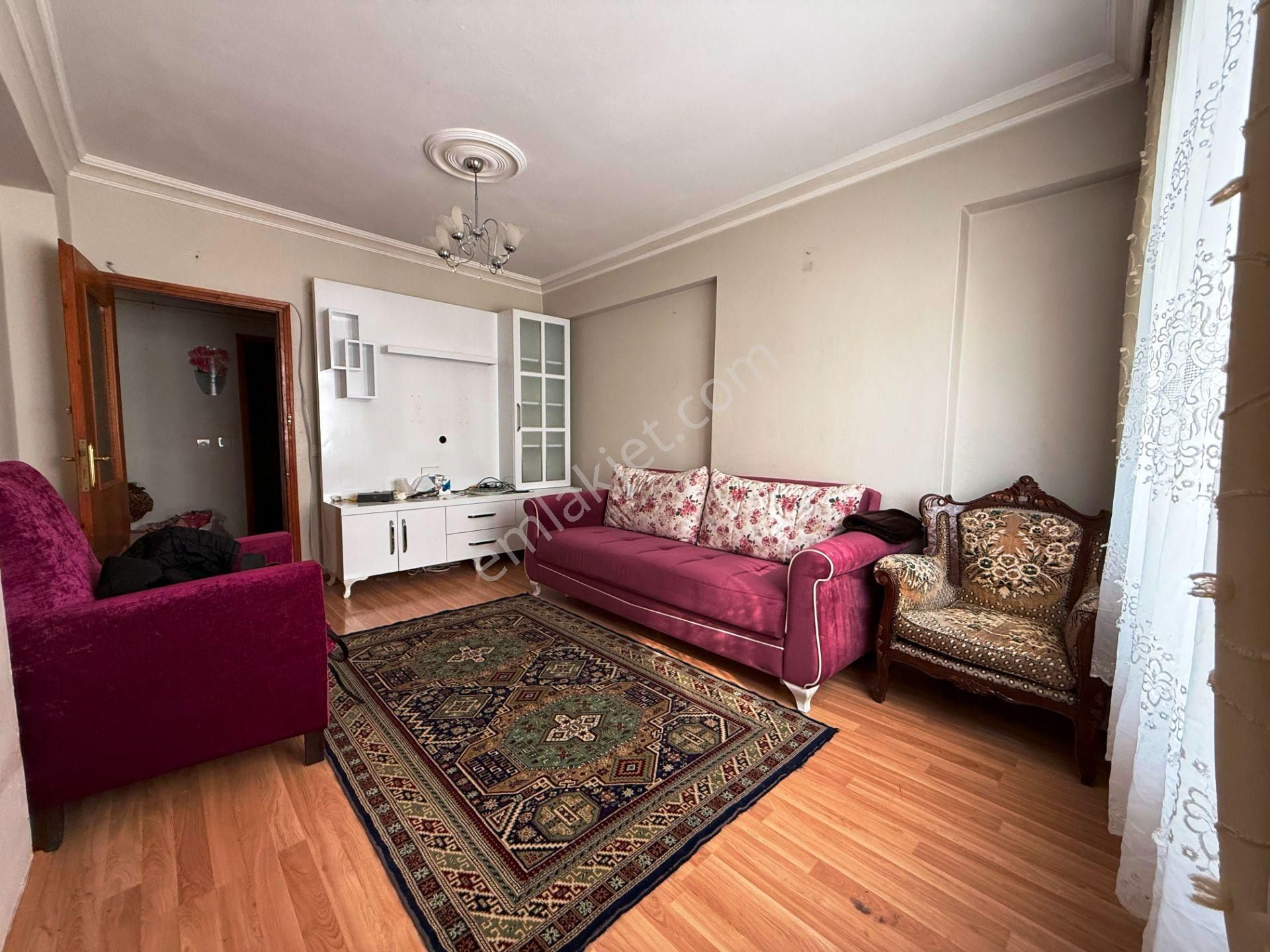 Cevahir Avm Yakınında 2001 Yapımı Kiracısız Ara Kat Satılık 2+1 - Görsel 5