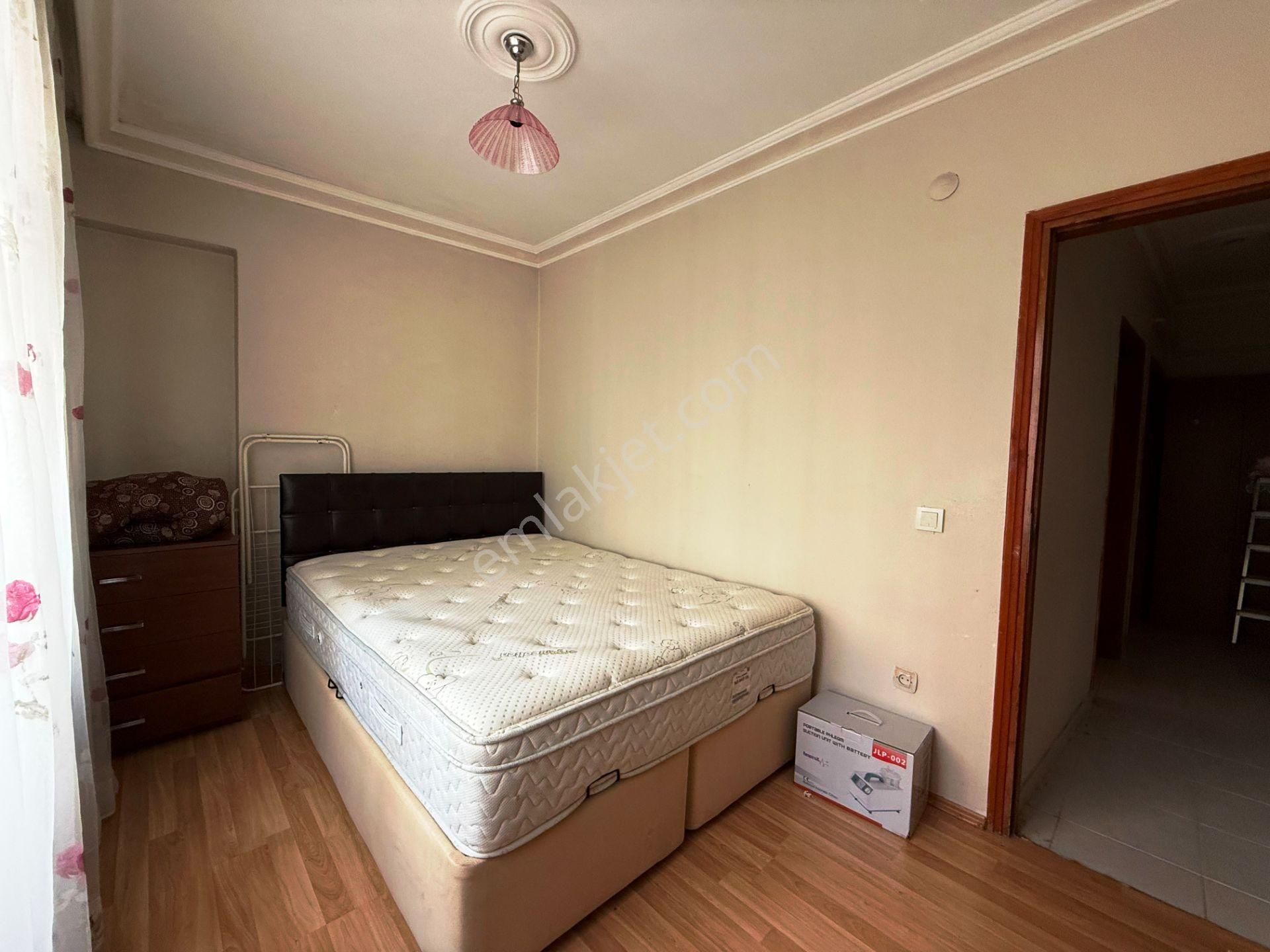 Cevahir Avm Yakınında 2001 Yapımı Kiracısız Ara Kat Satılık 2+1 - Görsel 13