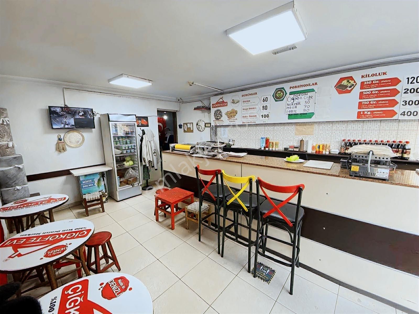 Yatırımlüx'ten Lise Caddesi Kavşak Üzerinde Çiğköfte Dükkanı