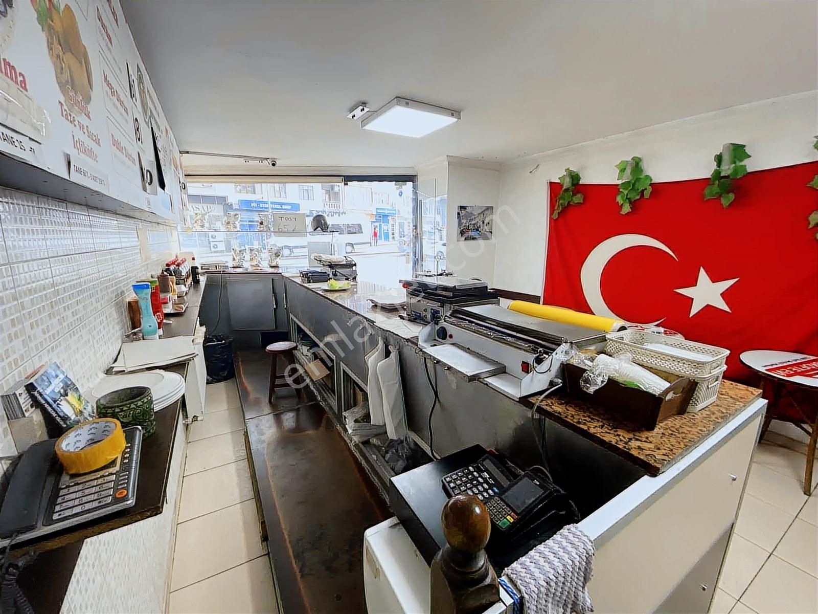 Yatırımlüx'ten Lise Caddesi Kavşak Üzerinde Çiğköfte Dükkanı - Görsel 2