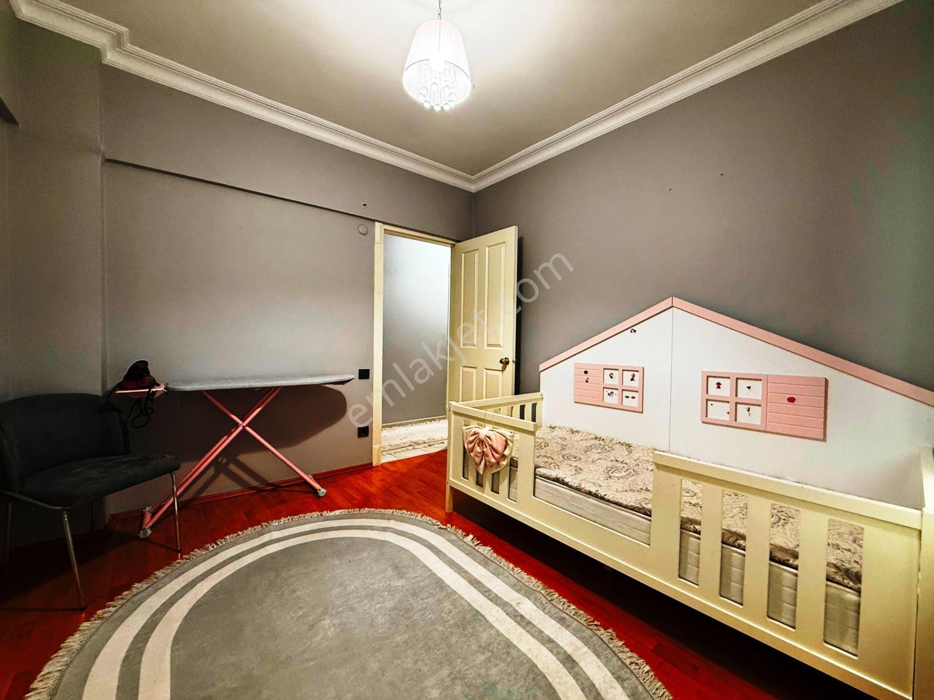 Fulya Akın Özyuvam Sitesi 2.kat Yenilenmiş Mobilyalı Satılık 3+1 - Görsel 19