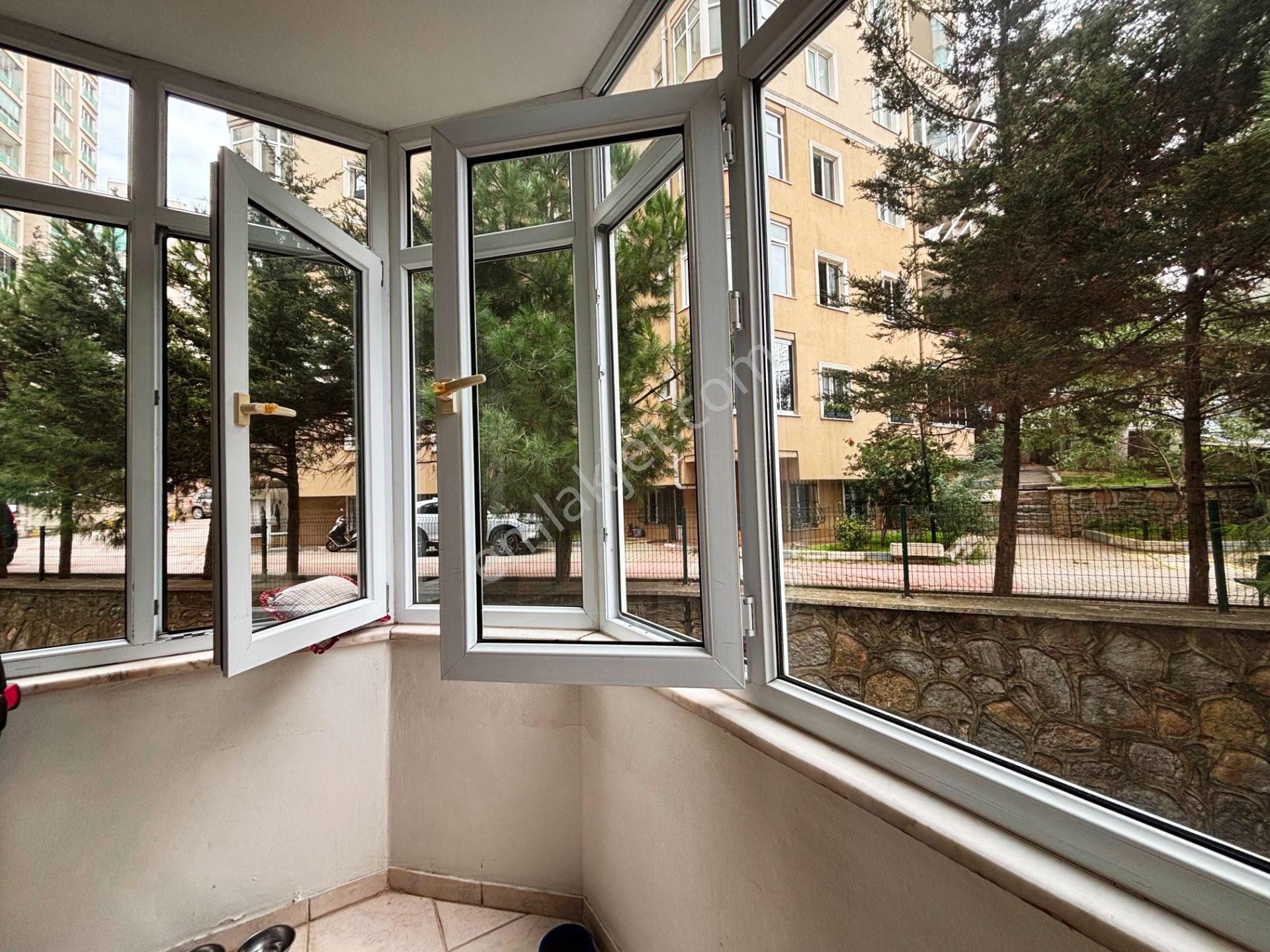 Maltepe Simge Sitesi 2.kat Masrafsız Kiracısız 145m2 Satılık 3+1 - Görsel 32