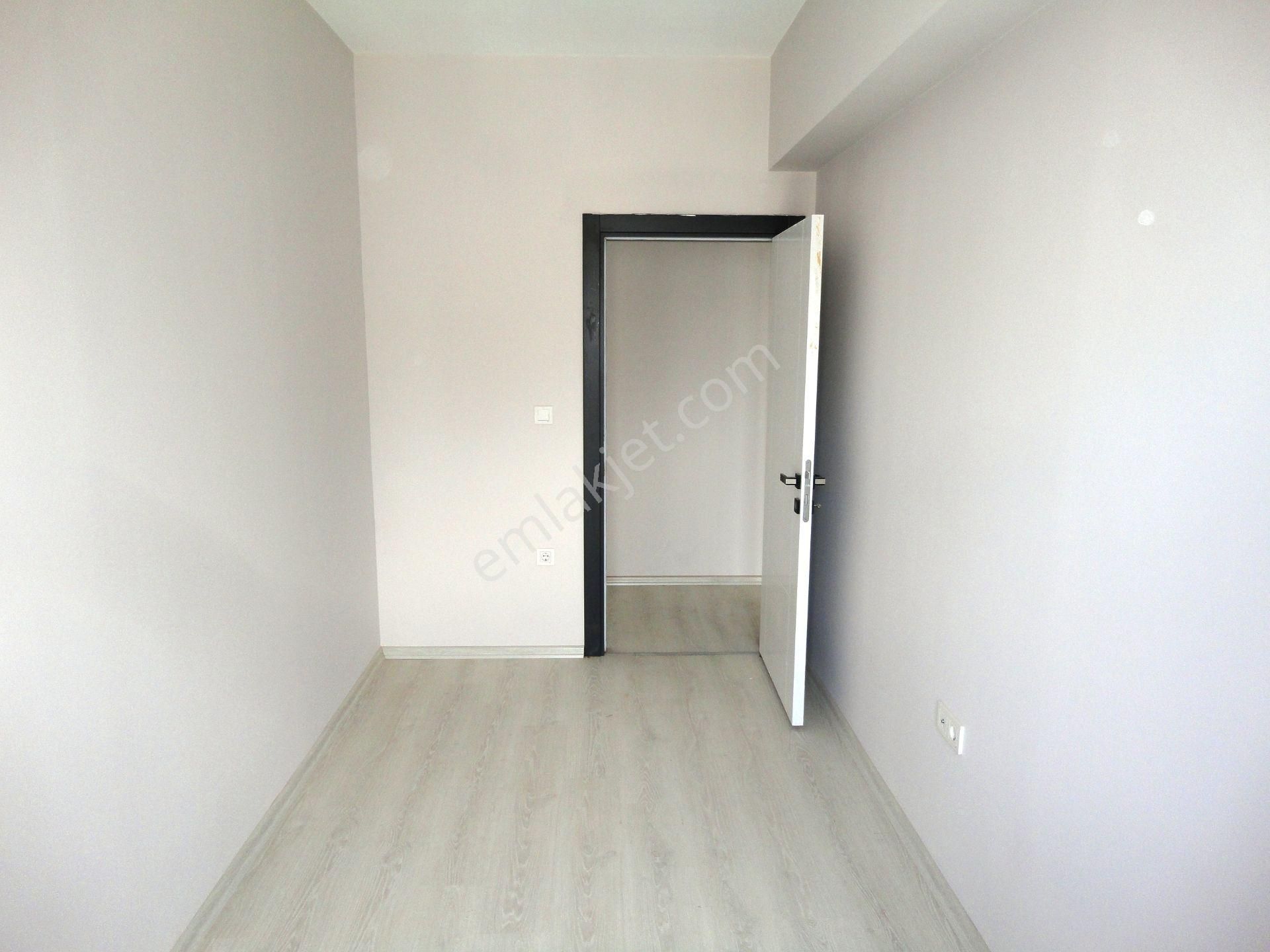 Sabiha Gökçen B Kapısı Karşısı Lunaport Sitesi 80m2 Satılık 2+1 - Görsel 10