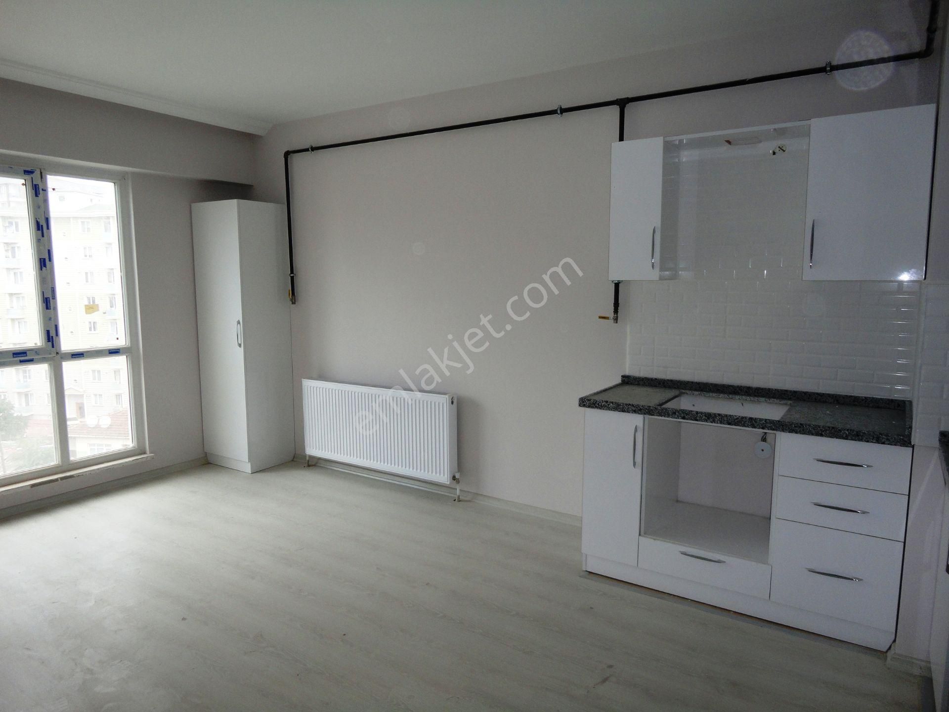 Sabiha Gökçen B Kapısı Karşısı Lunaport Sitesi 80m2 Satılık 2+1 - Görsel 4