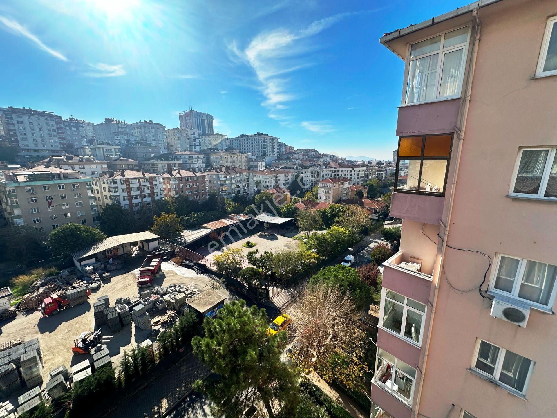 Bostancı Lunapark Yakın 90m2 Otoparklı Kombili Temiz Kiralık 2+1