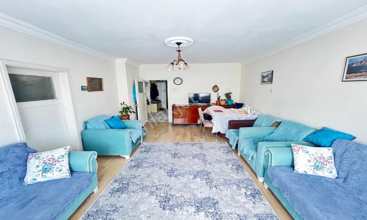 Bosna Cad. Üzerinde Limitsiz Kredili 4. Katta 2+1 Çift Balkonlu - Görsel 9