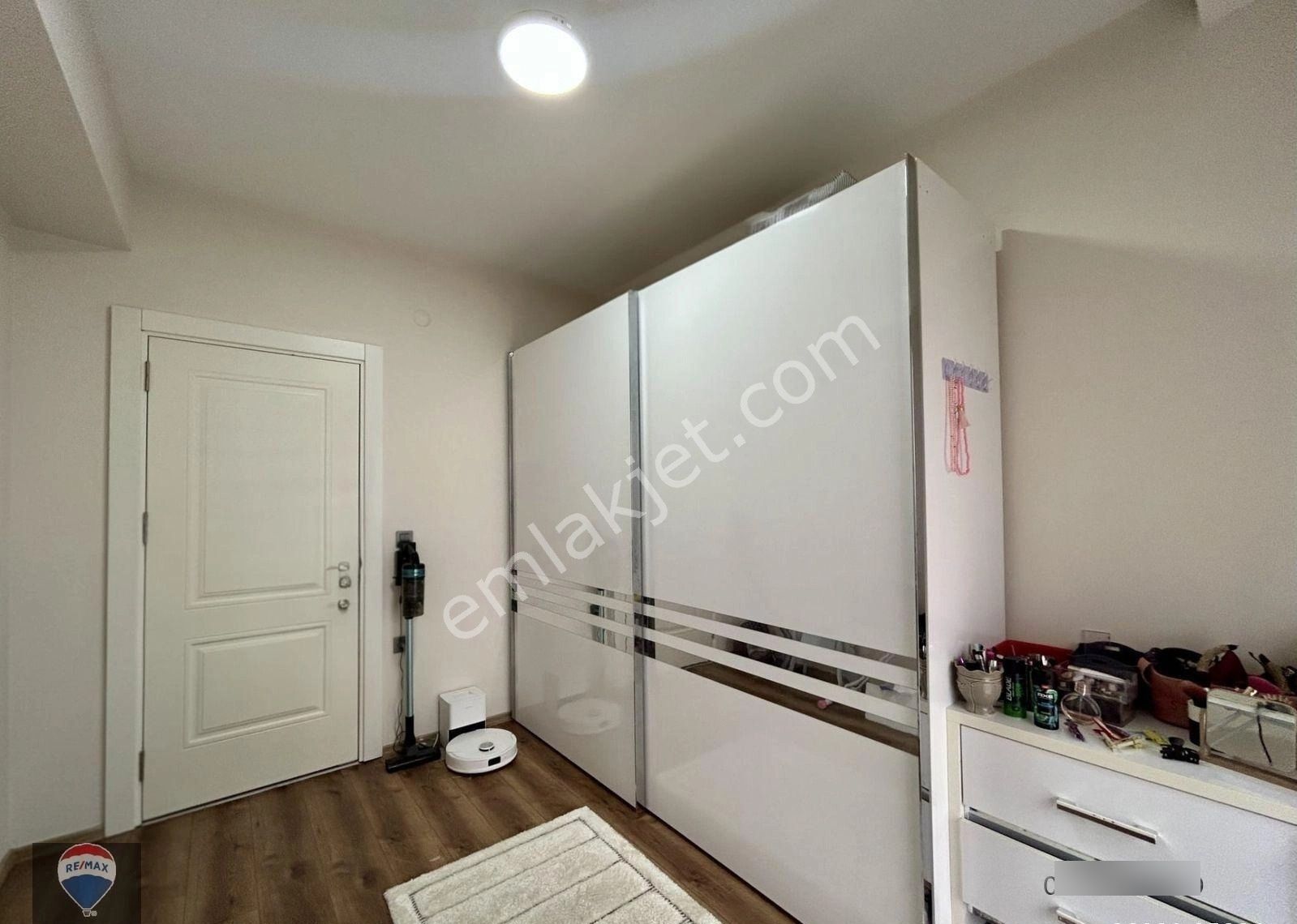 Kuşadası’nda Okullara Yakın, Akıllı Ev Sıstemlı, Bahçelı 3+1 Lüks Daıre - Görsel 19