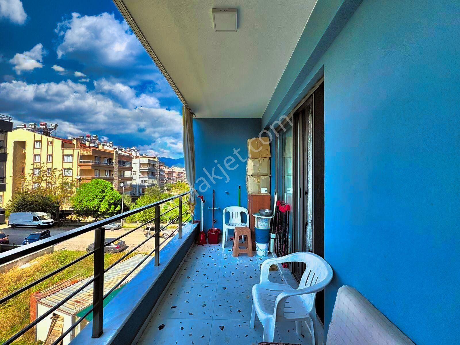 🛑🛑aktif'ten Akçay'da Satılık Full Eşyalı Arakat Otoparklı 1+1 Geniş Daire - Görsel 3