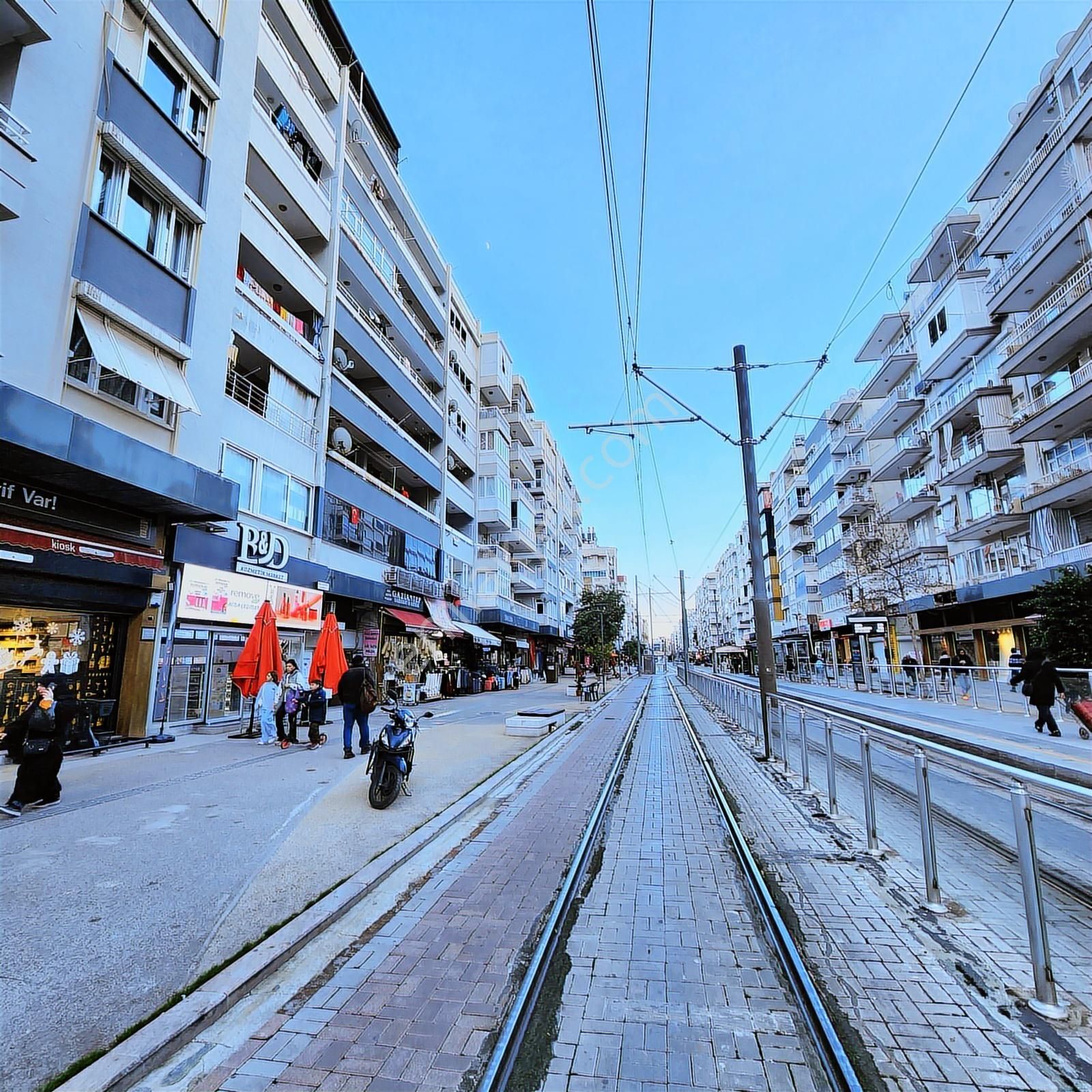 Antalya Kapalı Yolda Tramvaya Cephe Asansörlü Satılık 2+1 Arakat - Görsel 3
