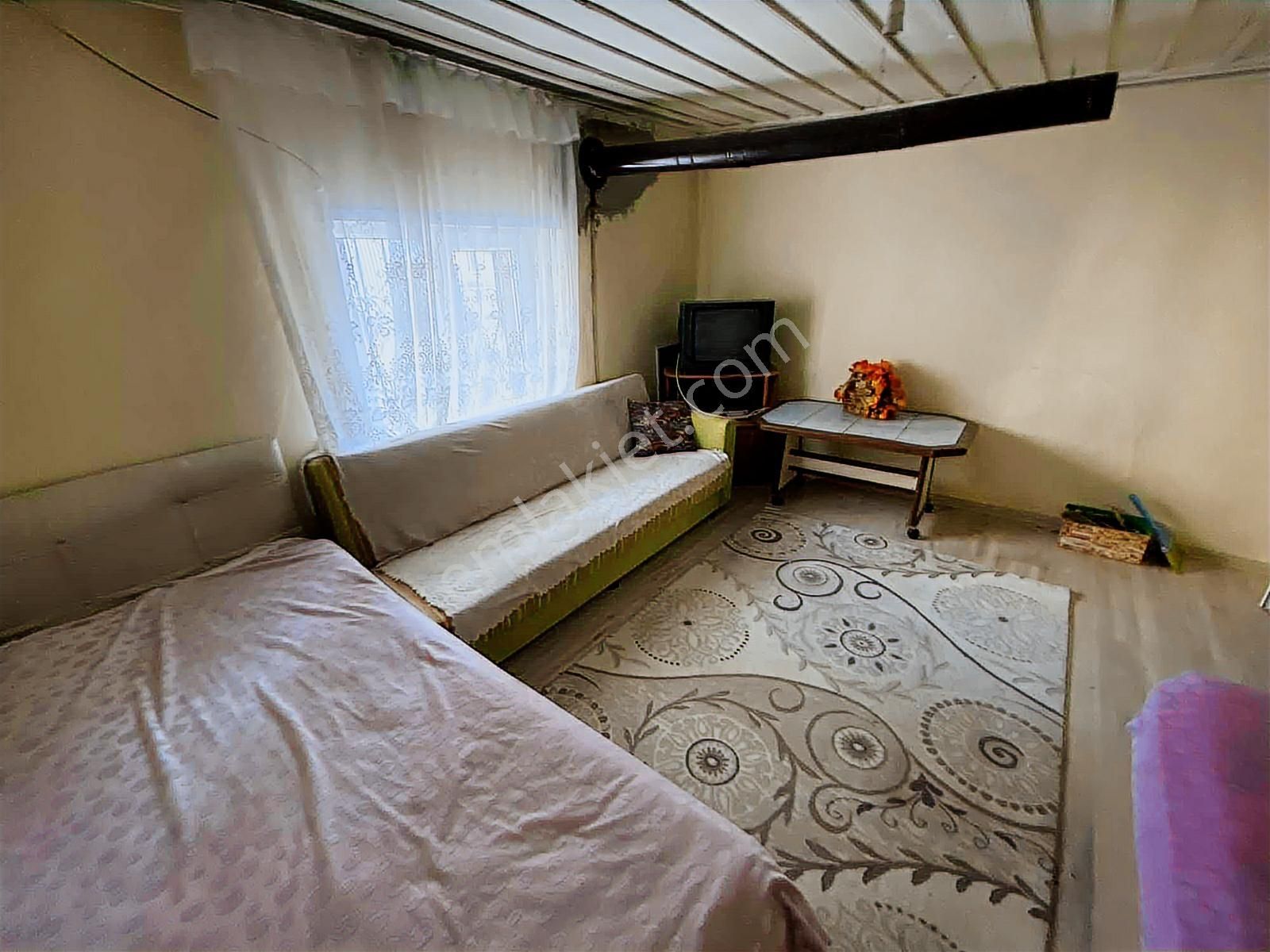 Dağlı !gayrimenkul'den Altınova'da 286m2 Müstakil Bahçeli Ev  - Görsel 8