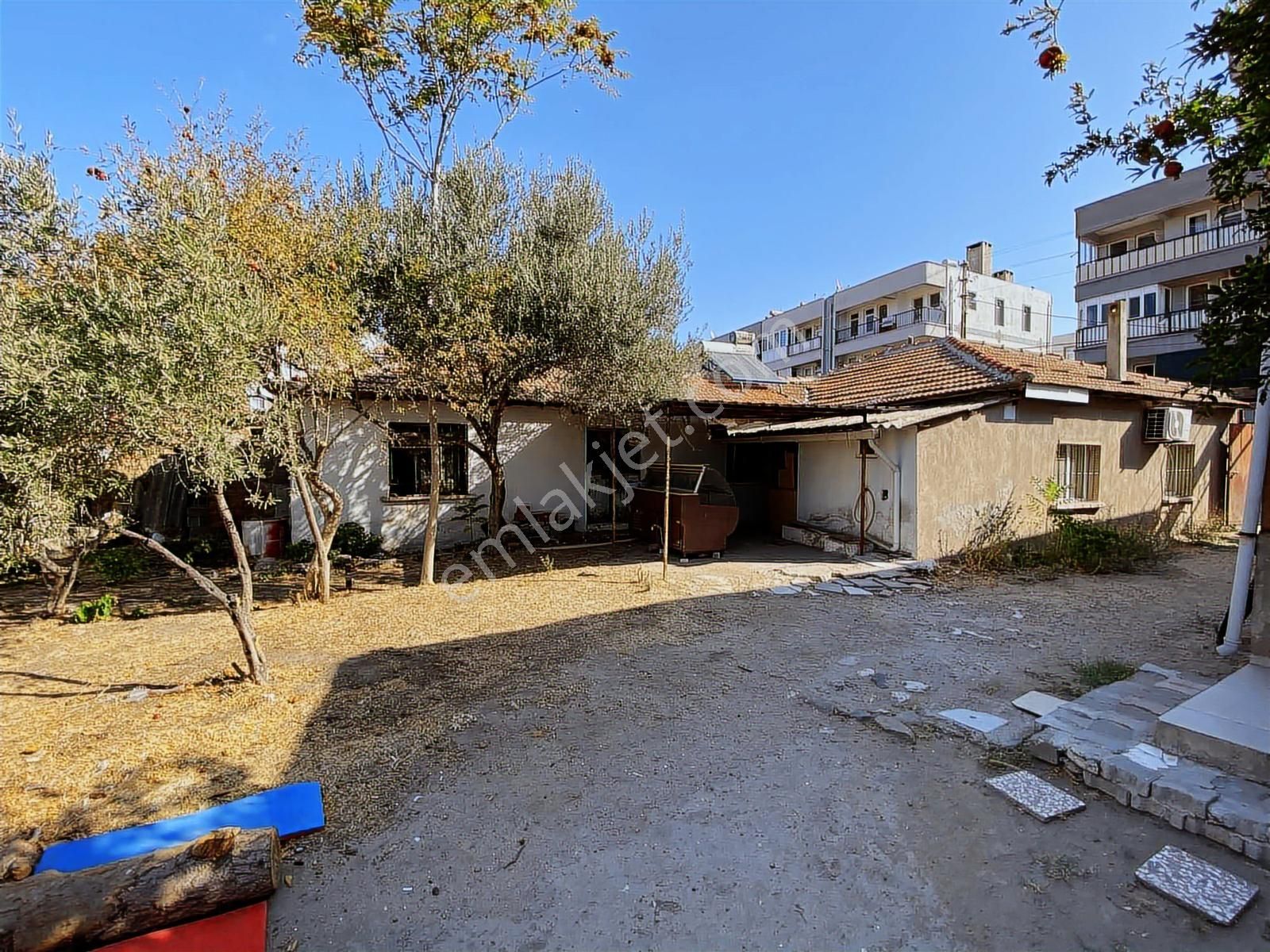 Dağlı !gayrimenkul'den Altınova'da 286m2 Müstakil Bahçeli Ev  - Görsel 20