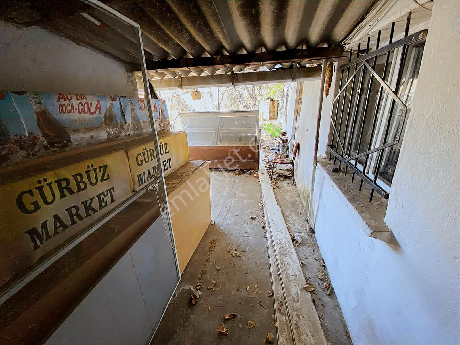 Dağlı !gayrimenkul'den Altınova'da 286m2 Müstakil Bahçeli Ev  - Görsel 11