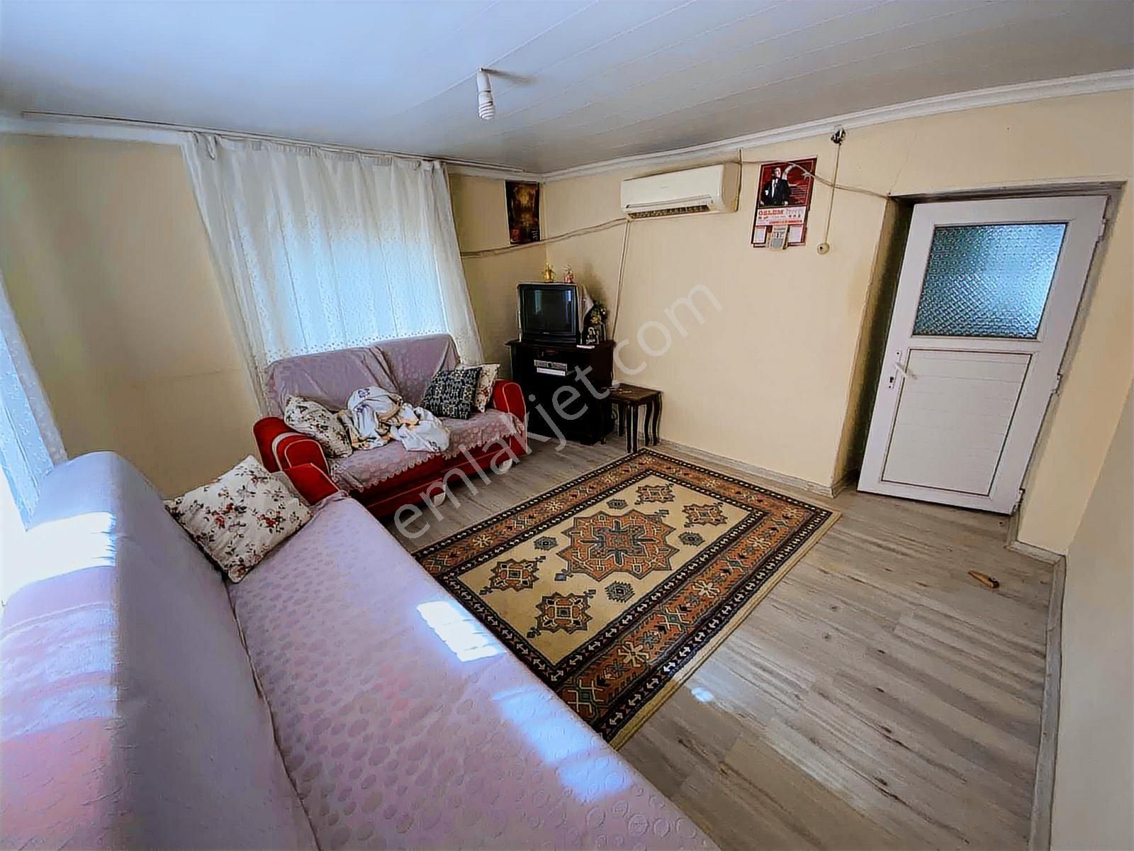 Dağlı !gayrimenkul'den Altınova'da 286m2 Müstakil Bahçeli Ev  - Görsel 9