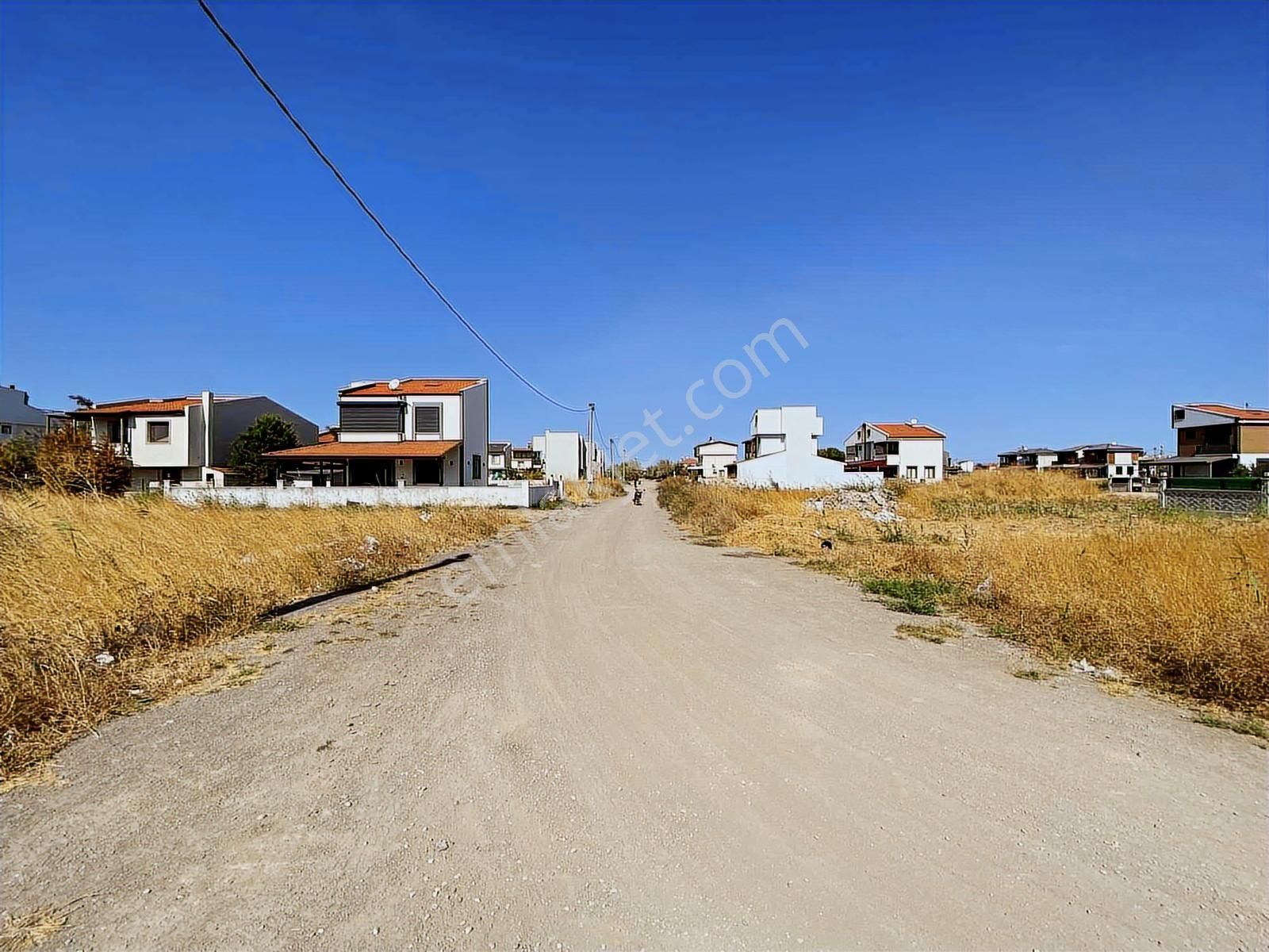 Dağlı Gayrimenkul'den 238m2 Villa Arsası - Görsel 7