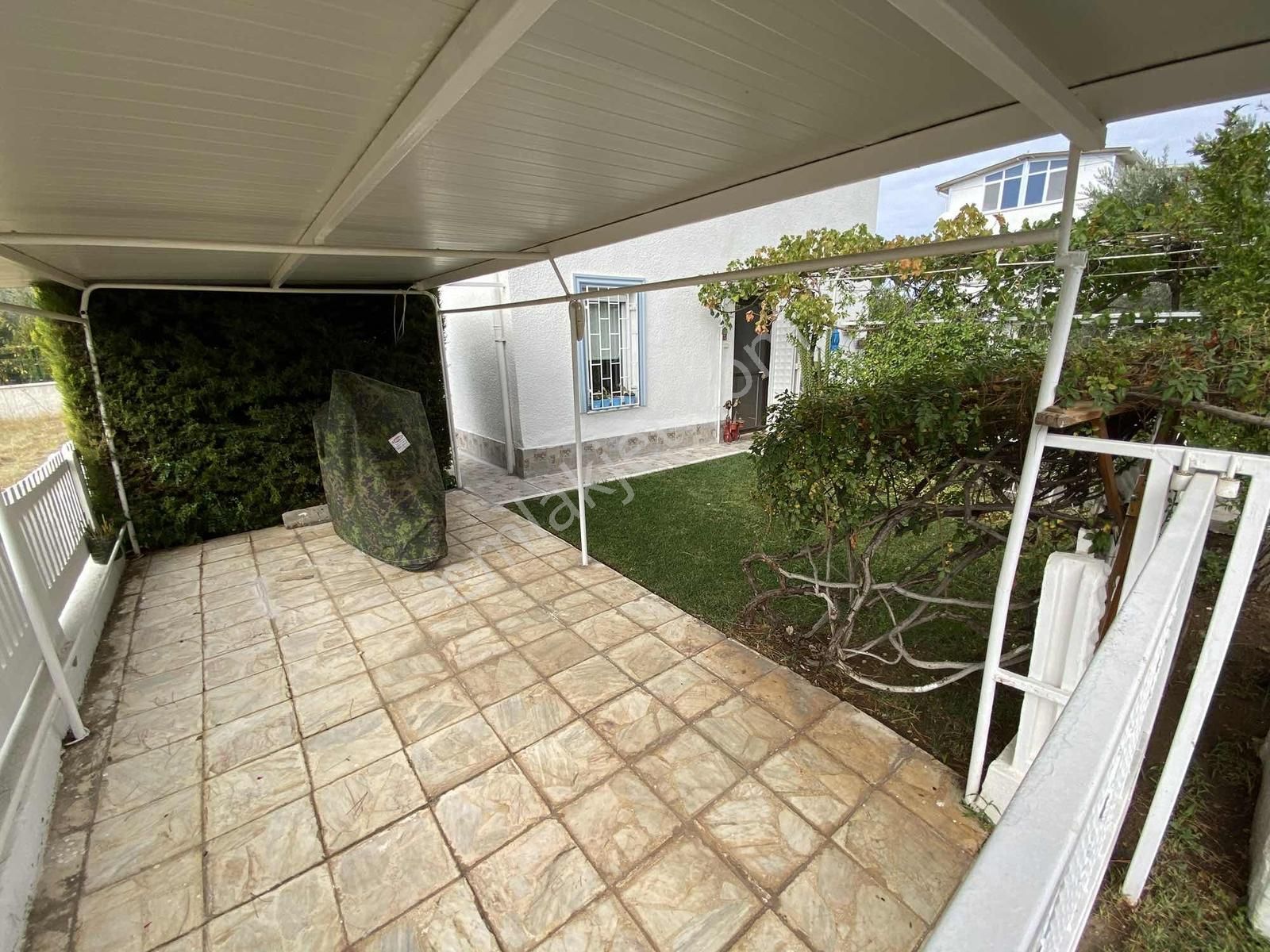 Dağlı !gayrimenkul'den Geniş Bahçeli Müstakil Villa - Görsel 11